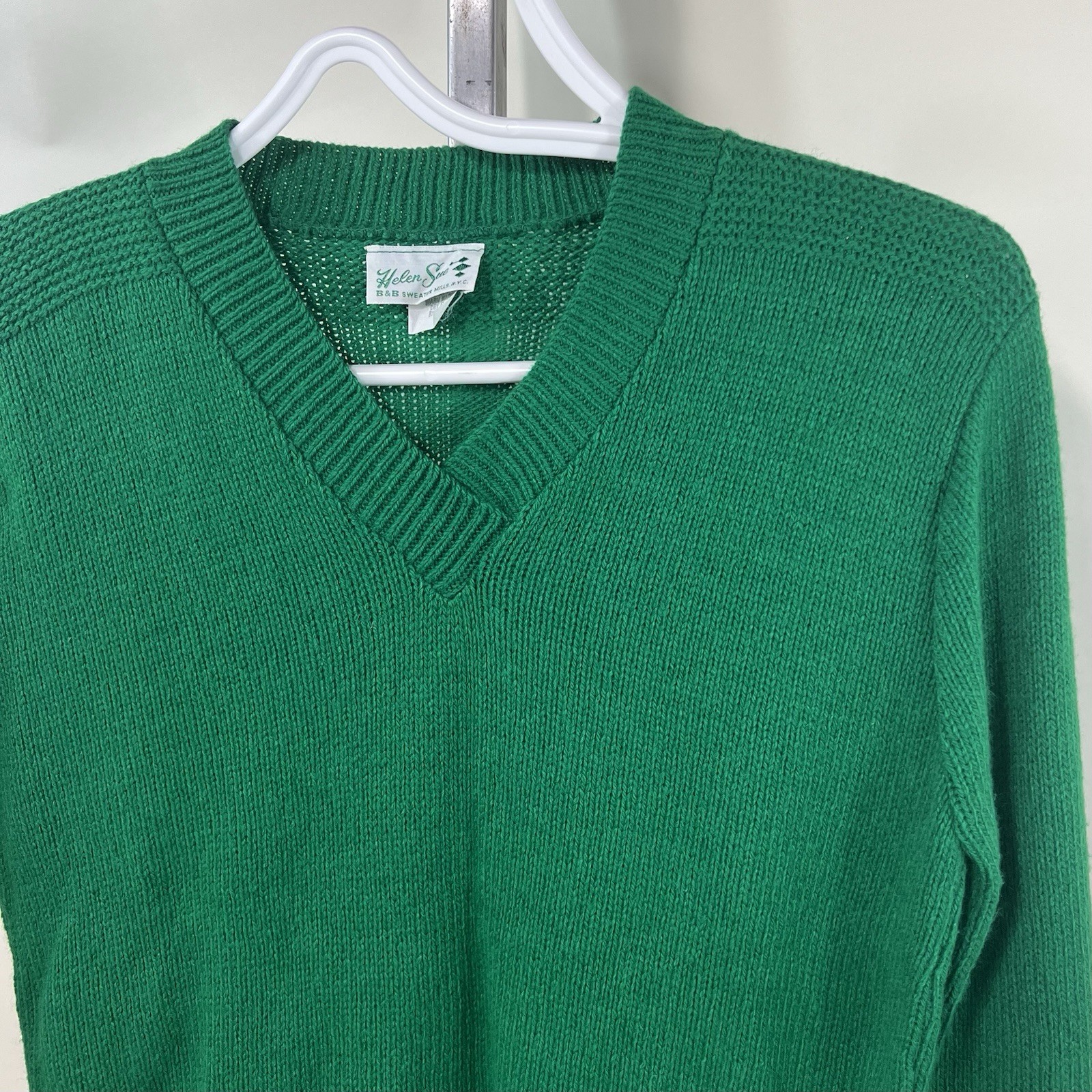 Vintage Helen Sue B&B Sweater Women’s Small High V-Neck Lightweight Kelly Green