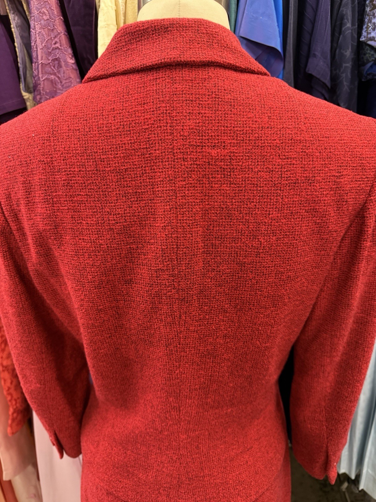 Vintage 1950s Textured Cherry Red Tweed 2pc Womens Suit Blazer / Skirt Small