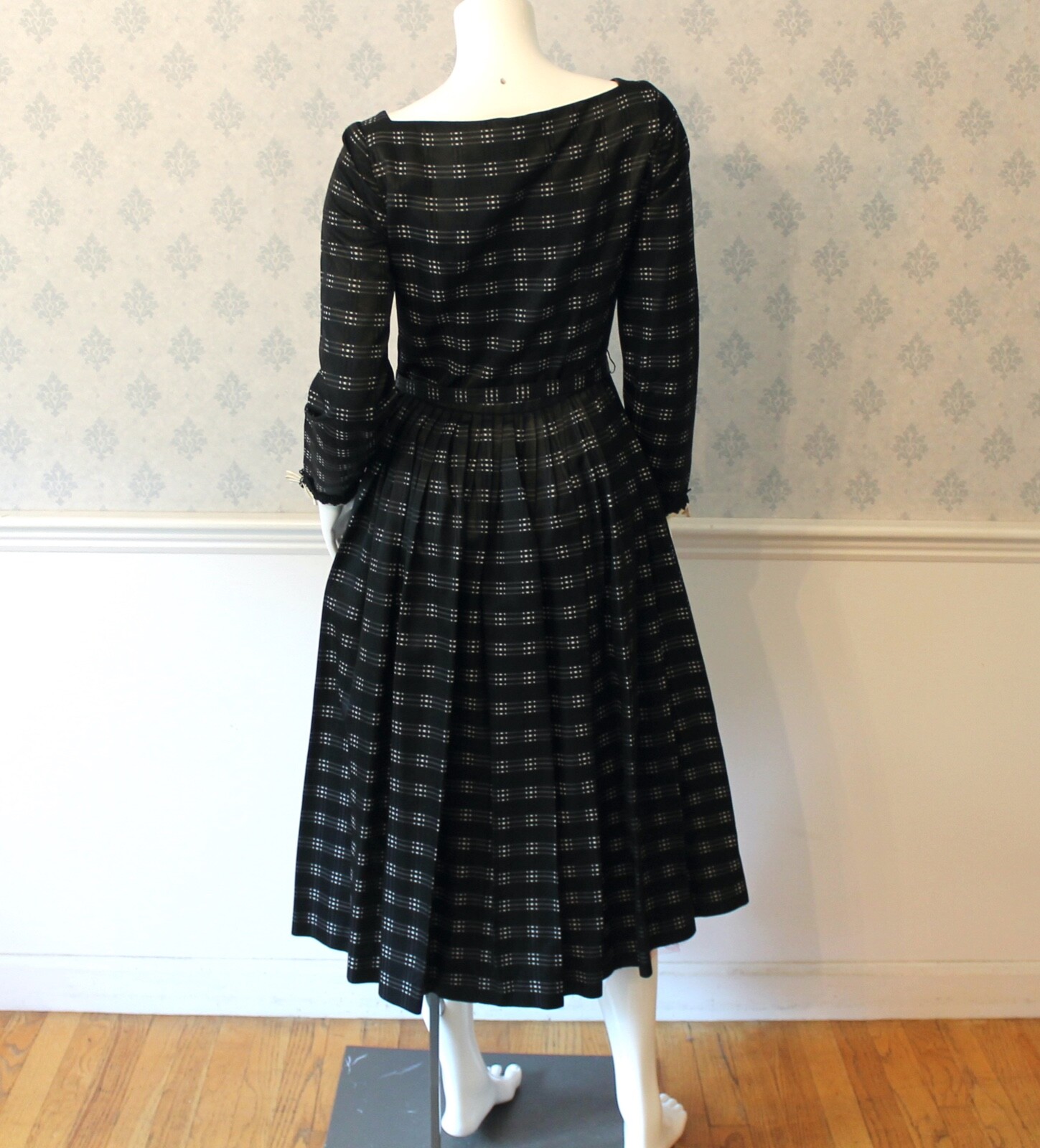 Vintage 1950s Black and White Checkered Long Sleeve Swing Skirt Dress