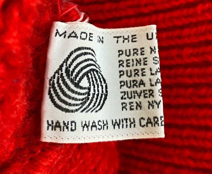 Vintage Kent & Curwen M 100% Pure New Wool Cable Knit Sweater Red Holiday