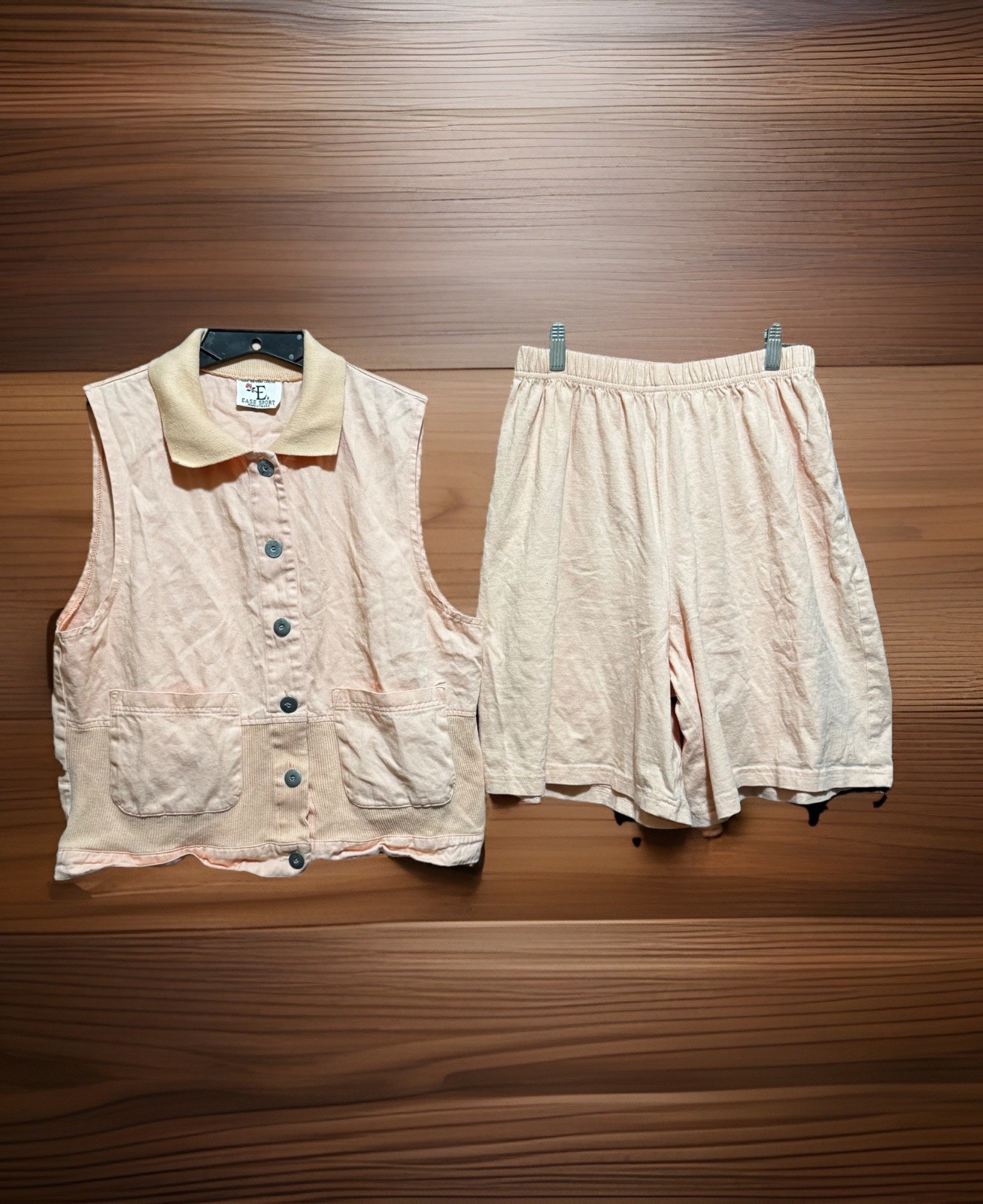 Ease Sport Activewear Set Size M Sleeveless Shirt & Shorts Peach Vintage 1980s