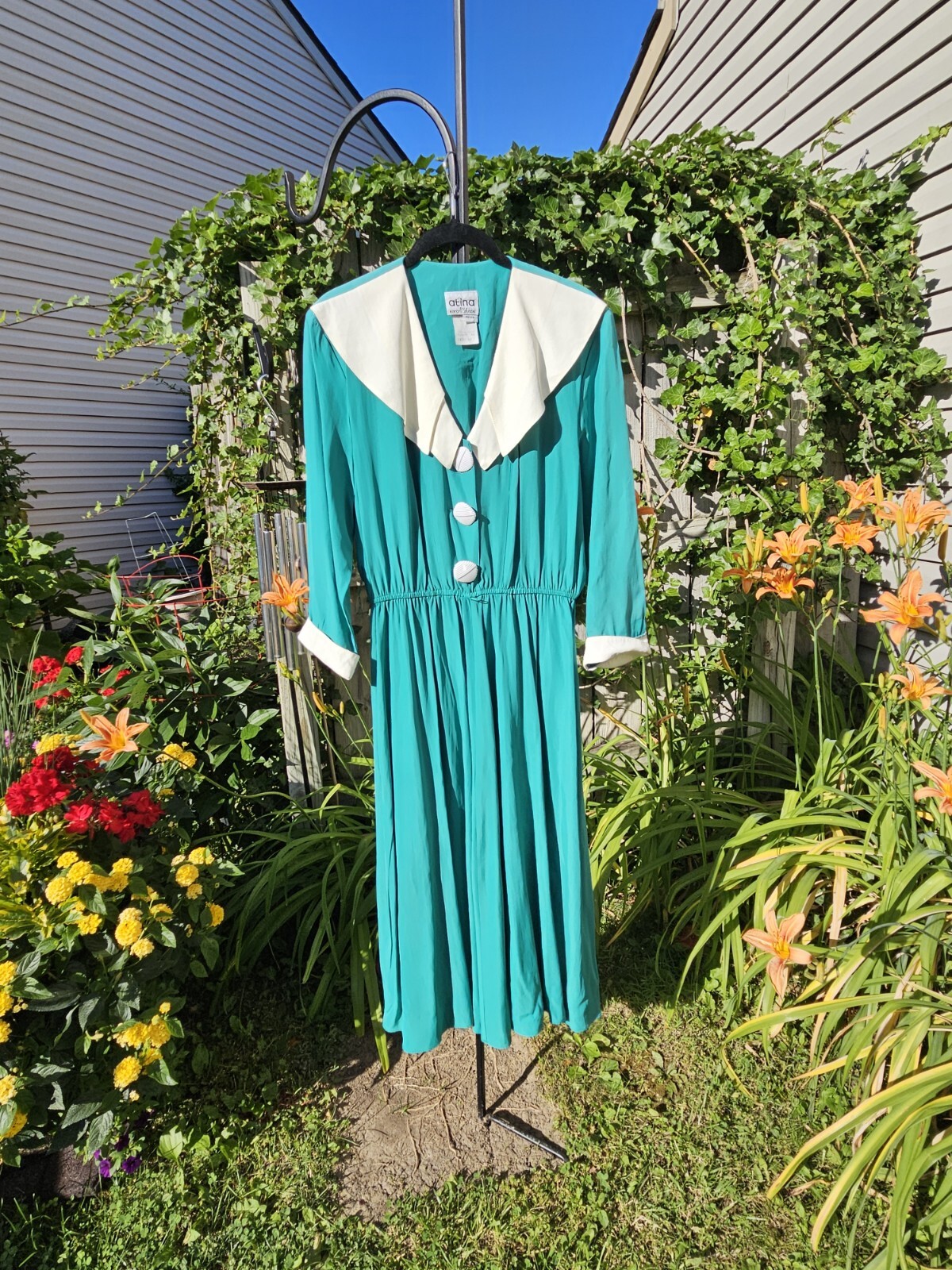 Vintage 1980s Kelly Green White Clown Notch Collar New Wave Button Midi Dress M