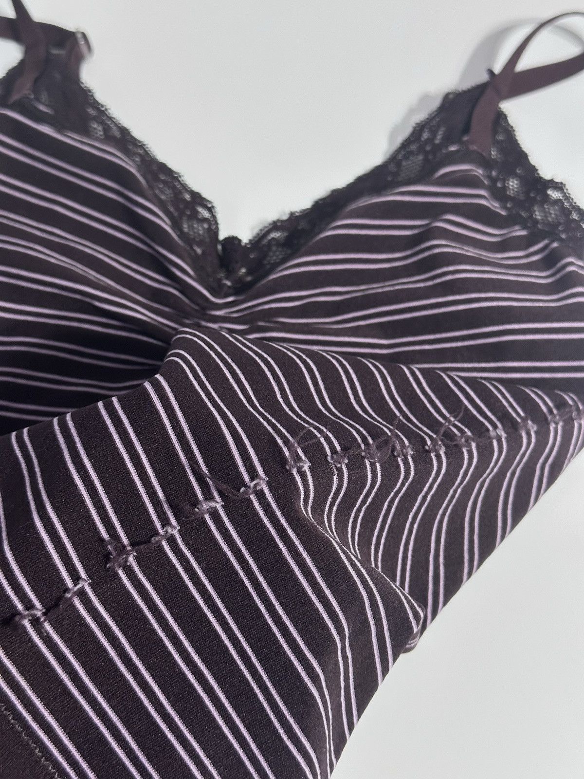 Vintage Y2K Calvin Klein Camisole Small Plum Seamless Stretch Striped Lace Trim