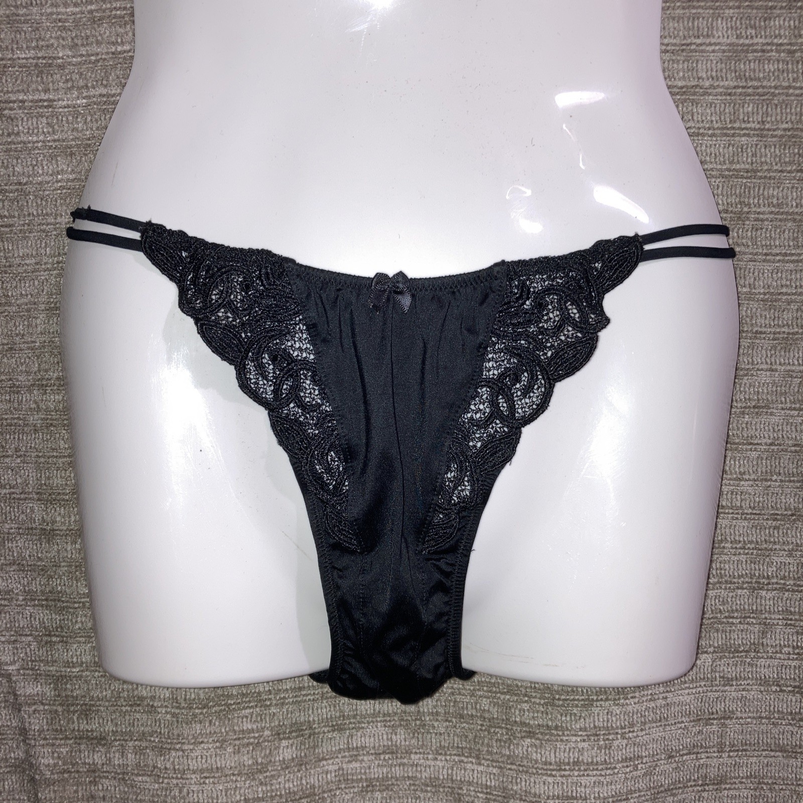 Vintage Victoria’s Secret Second Skin Satin Lace String Bikini Panties Black M