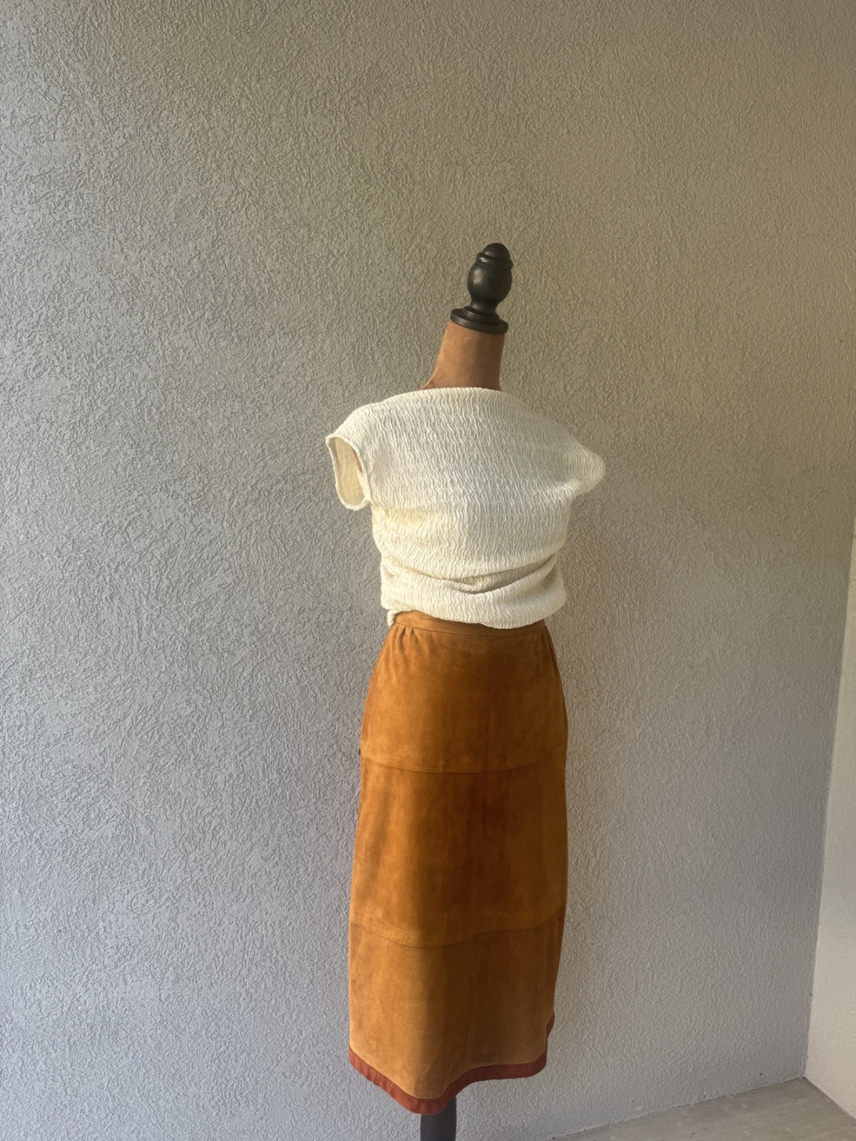 Rare Vintage Qi Mili Couture Bonwit Teller Suede Leather Caramel Midi Skirt