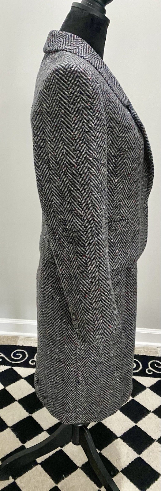 Vintage 1980s/early 1990s Charcoal Gray Women’s Tweed 2 Piece Coat & Skirt Set