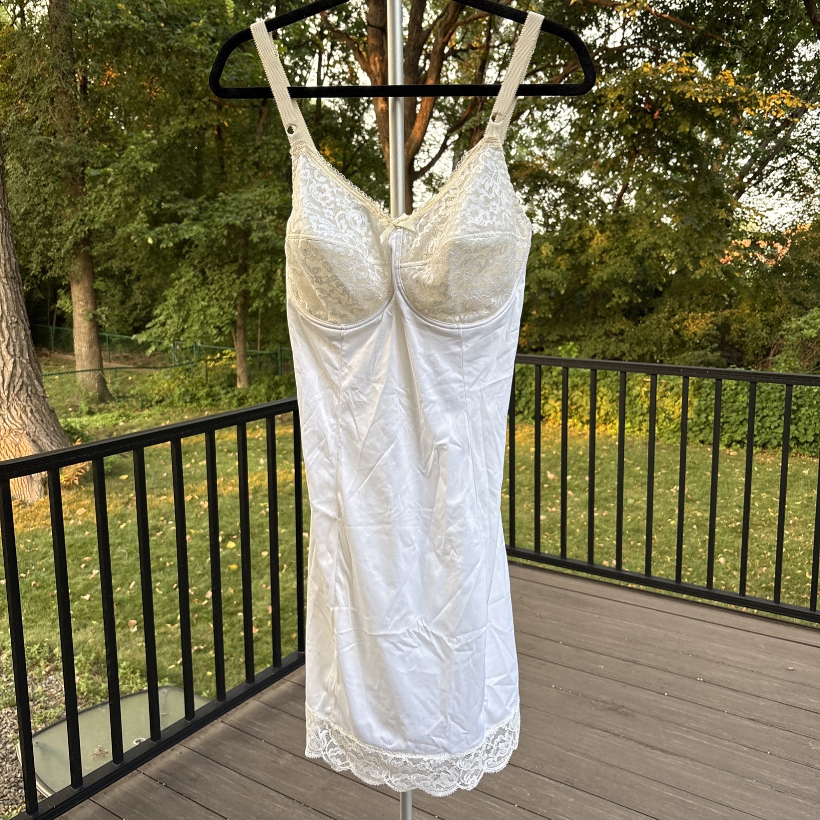 VTG Sexy Sears Underwire Short Slip Dress Adjustable Straps Lace Trim Sz 36D