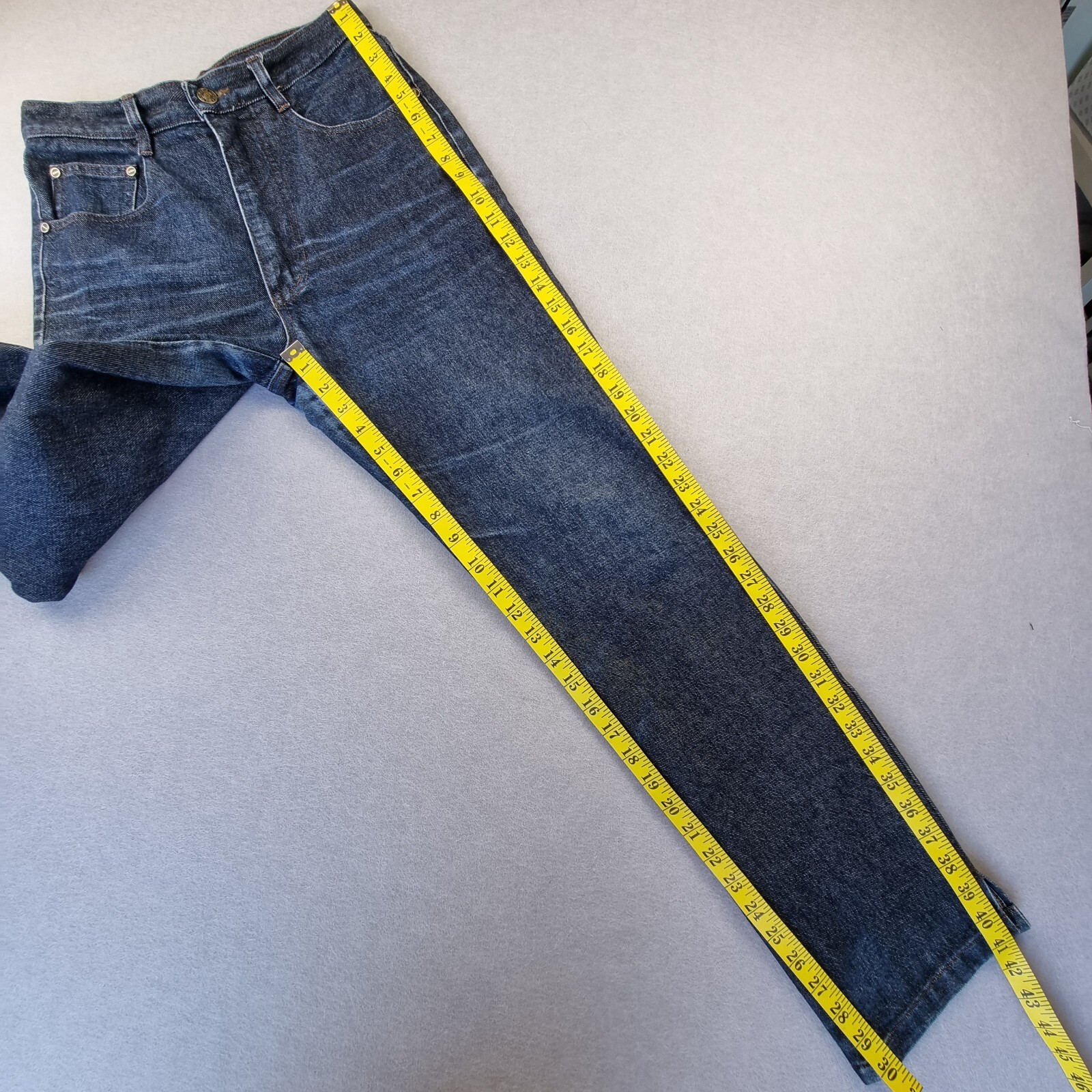 VINTAGE High Rise Blue Denim Jeans sZ 28″ Tall Girls Jeans Baggy Tapered leg