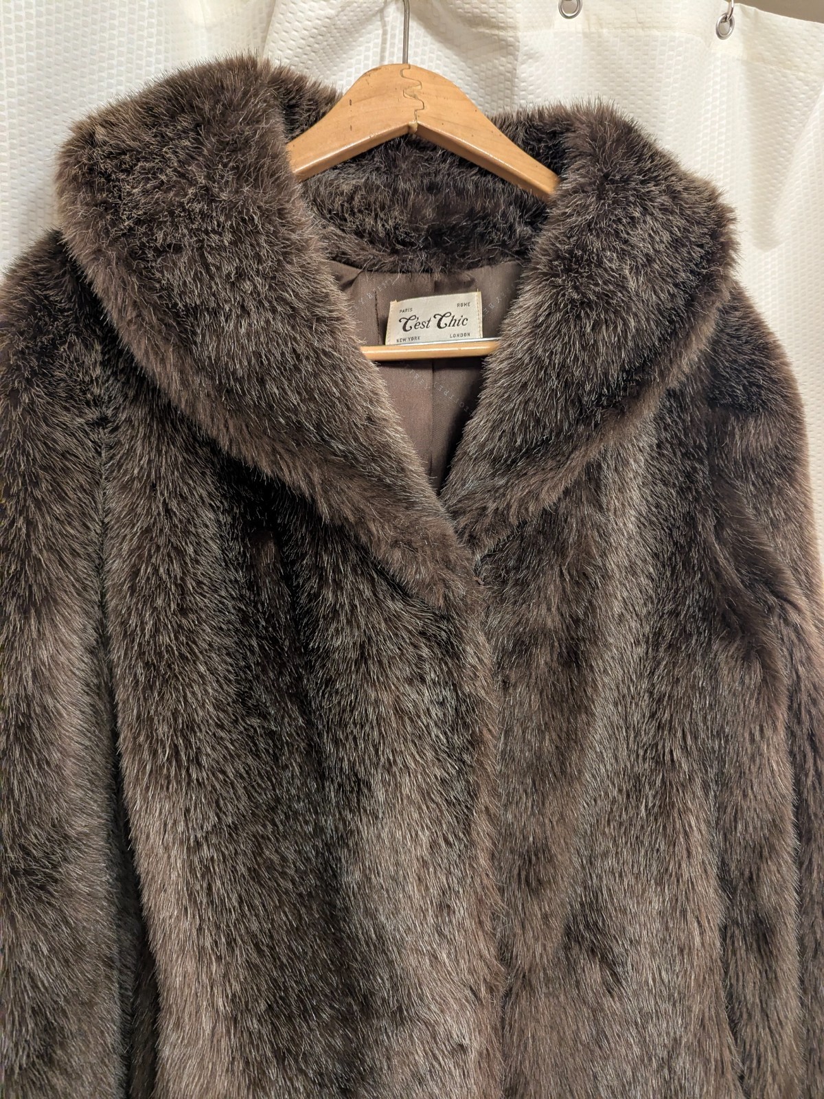 Vintage Faux Fur Shawl Collar Style Coat with Luxuriously Soft Multi-Tone Browns