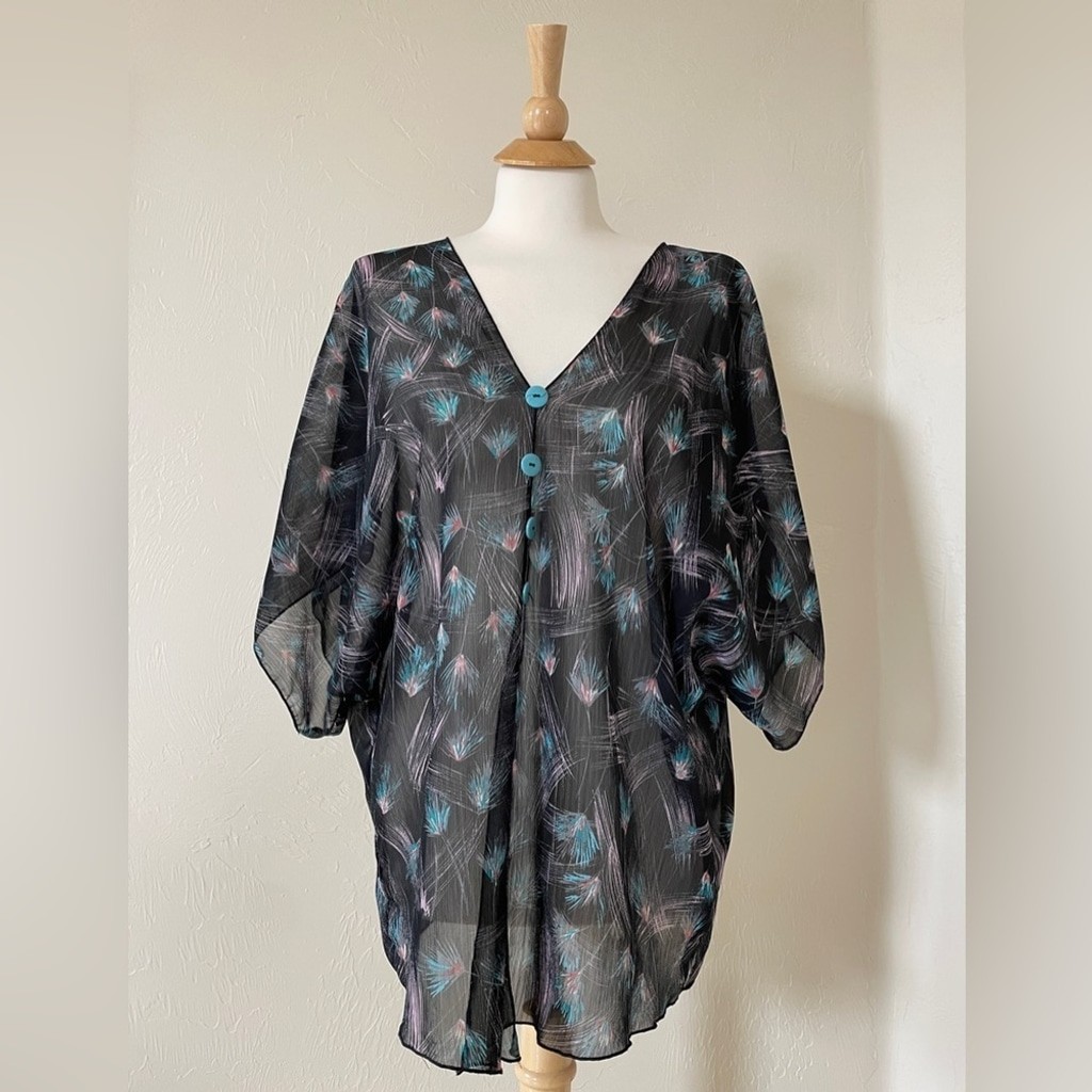 Vintage LA Living Doll Black V-Neck Top – Medium, Pink & Blue Feather Design