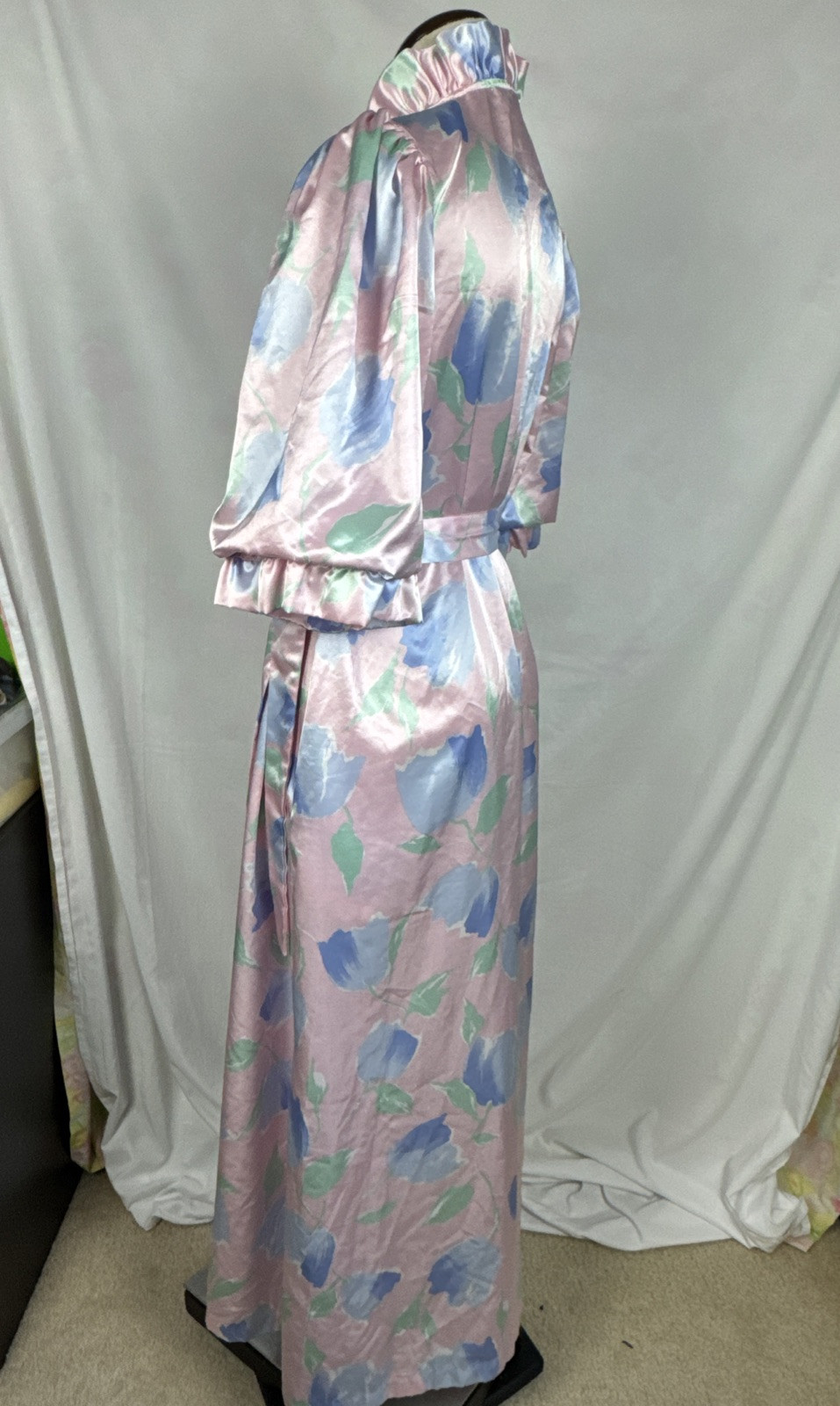 VINTAGE 1980’s B by Barad SMALL Satin Floral Robe +Belt – Golden Girls FL Lounge
