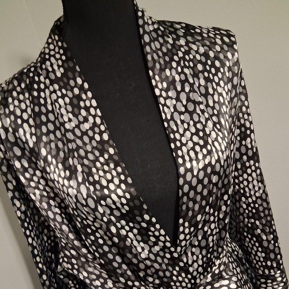 Womens black & white polka dot wrap robe with tie waist satin soft