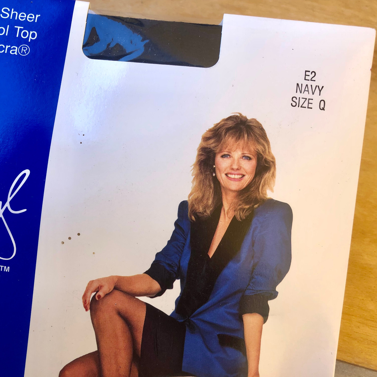 Vintage CHERYL TIEGS Pantyhose Control Top Nylons Size Q NAVY Silky Sheer