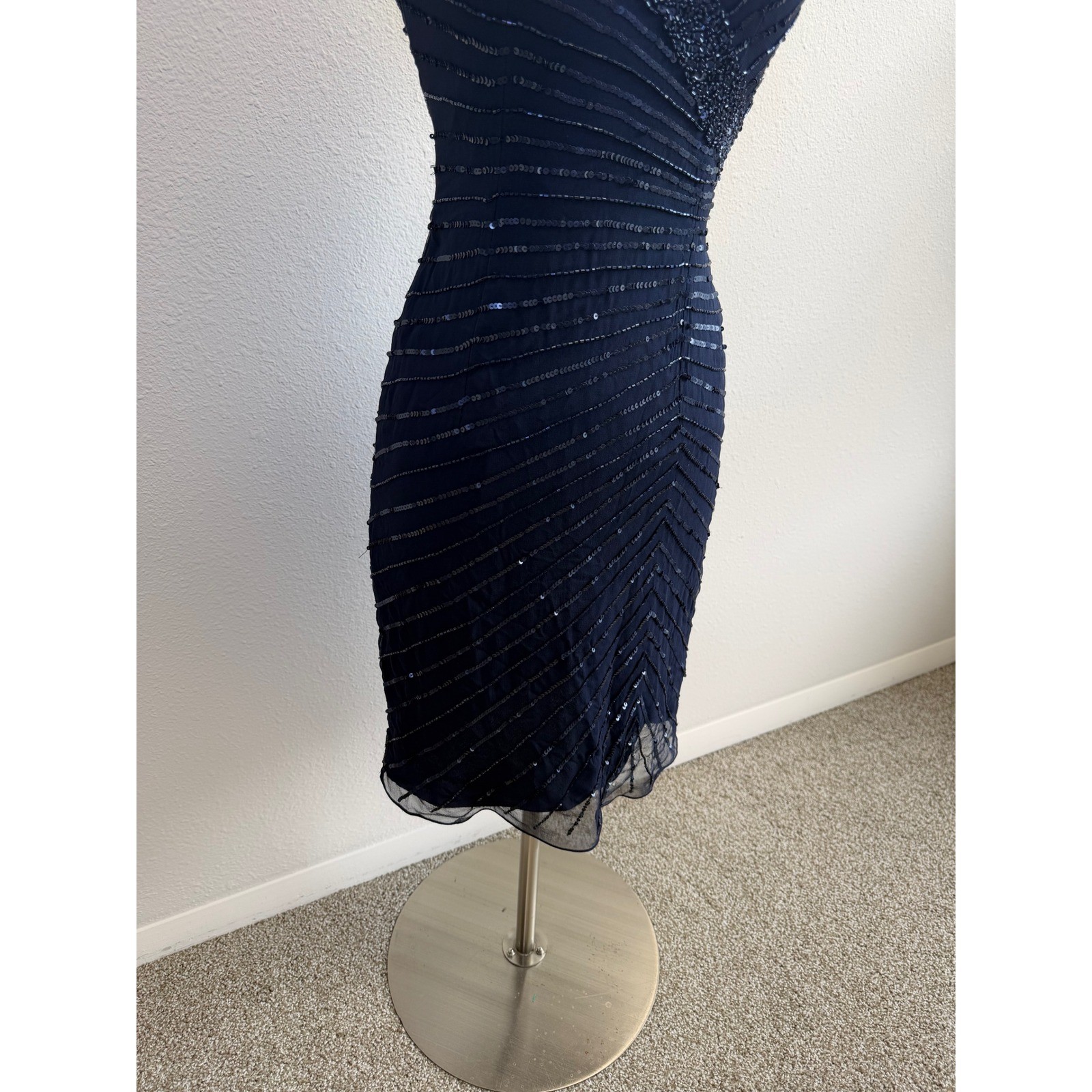Vtg Navy Blue Pure Silk Beaded V Neck Dress Womens 0 Regal Luxury Fairy Event