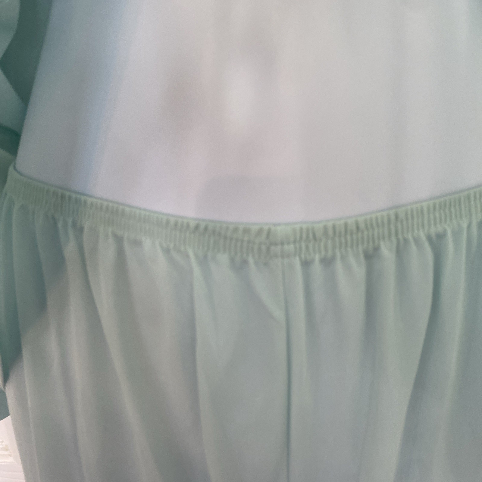 VTG 60’ Vanity Fair 2 Pc. Pajama Set Mint Green w/Beautiful Floral Lace Size L