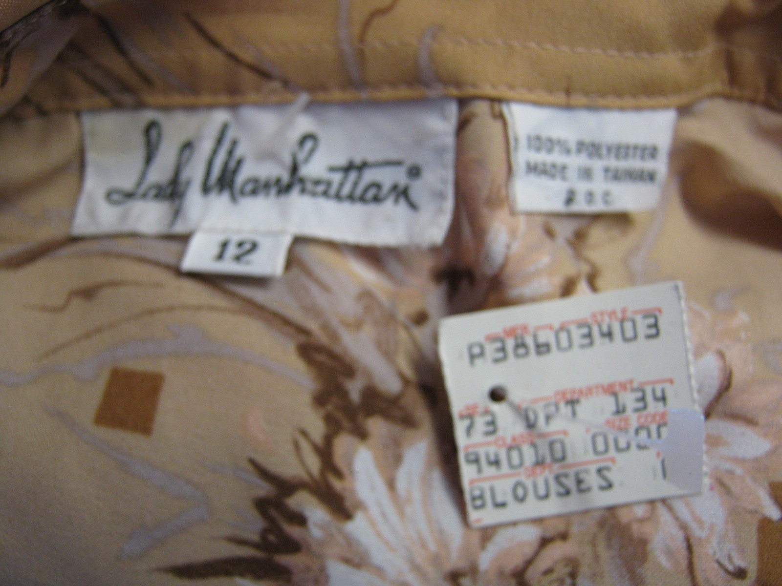 VTG Lady Manhattan Blouse Size 12 Floral Print Top NWT Polyester Shirt