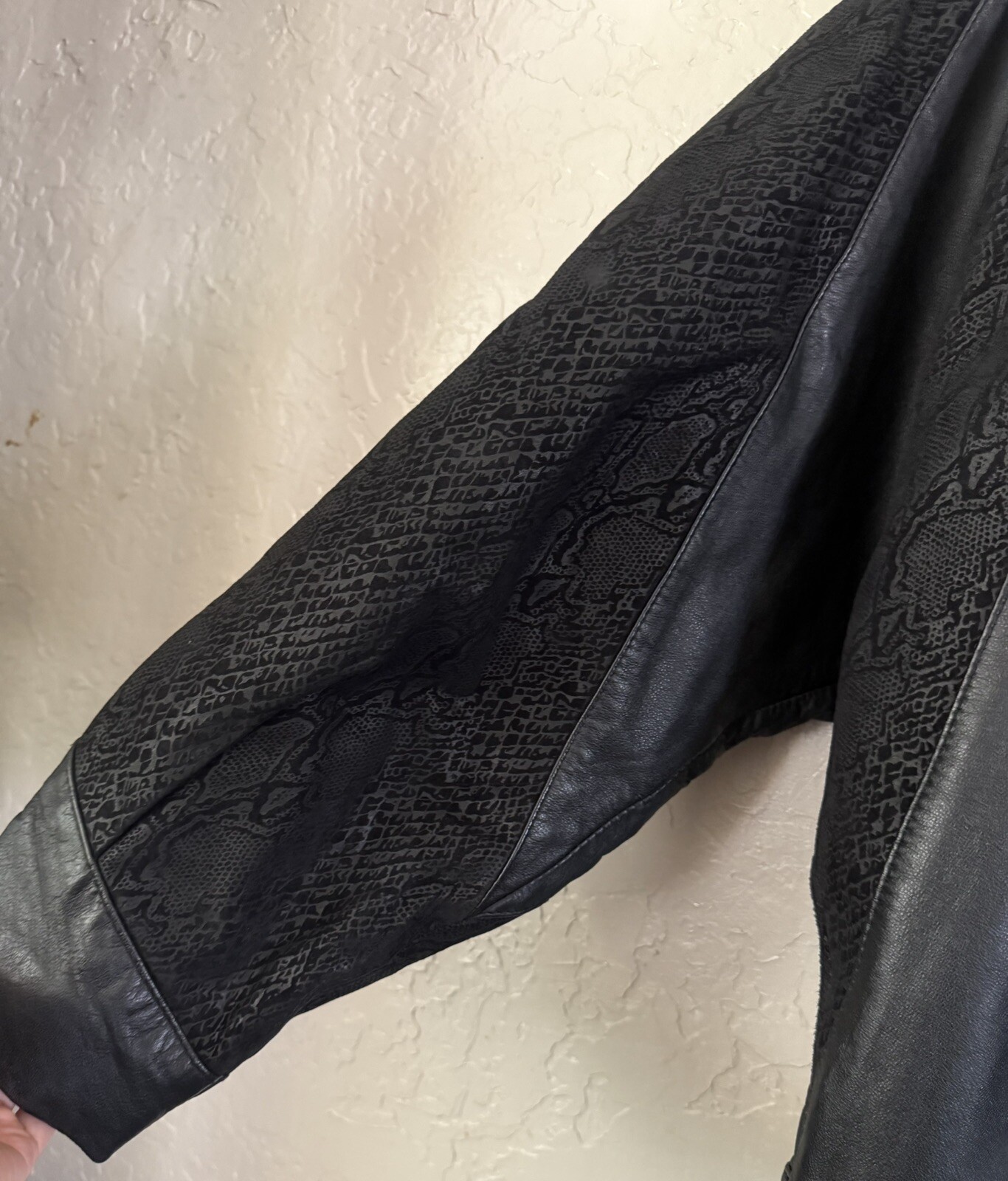 Vtg 80s Preston & York Leather Coat sz M BLack Embossed Paisley Suede Modern