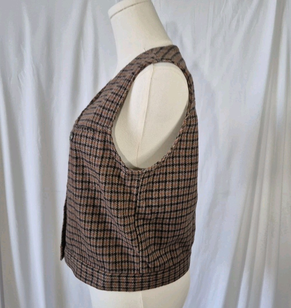 Vintage Womens Old Navy Outdoor Rust Brown Plaid Wool Blend Vest Medium 90s