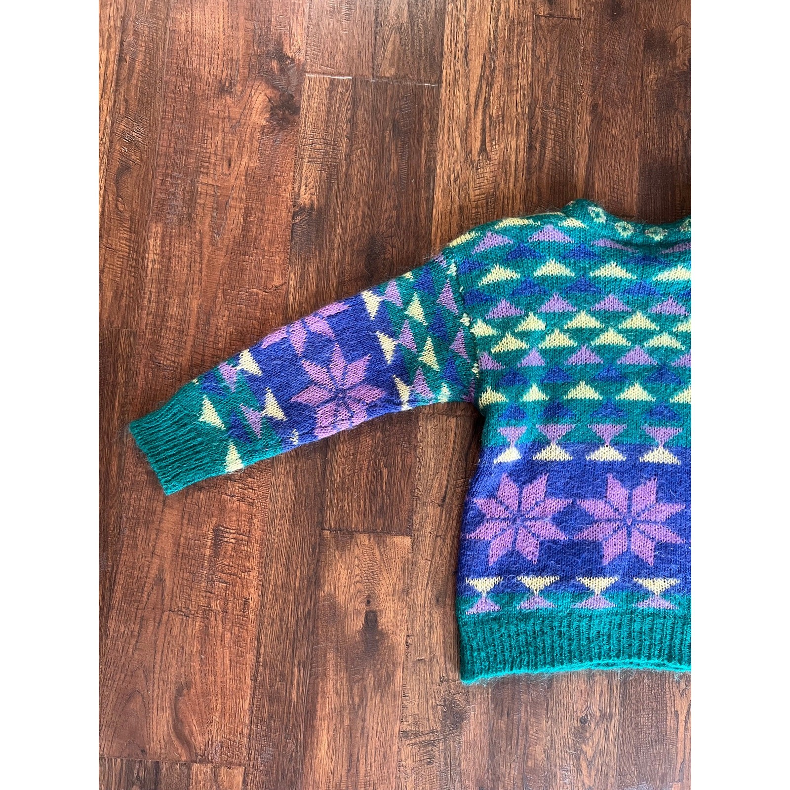 Vintage Knit Pullover Sweater – All Over Geometric Pattern – Gallagher – Small