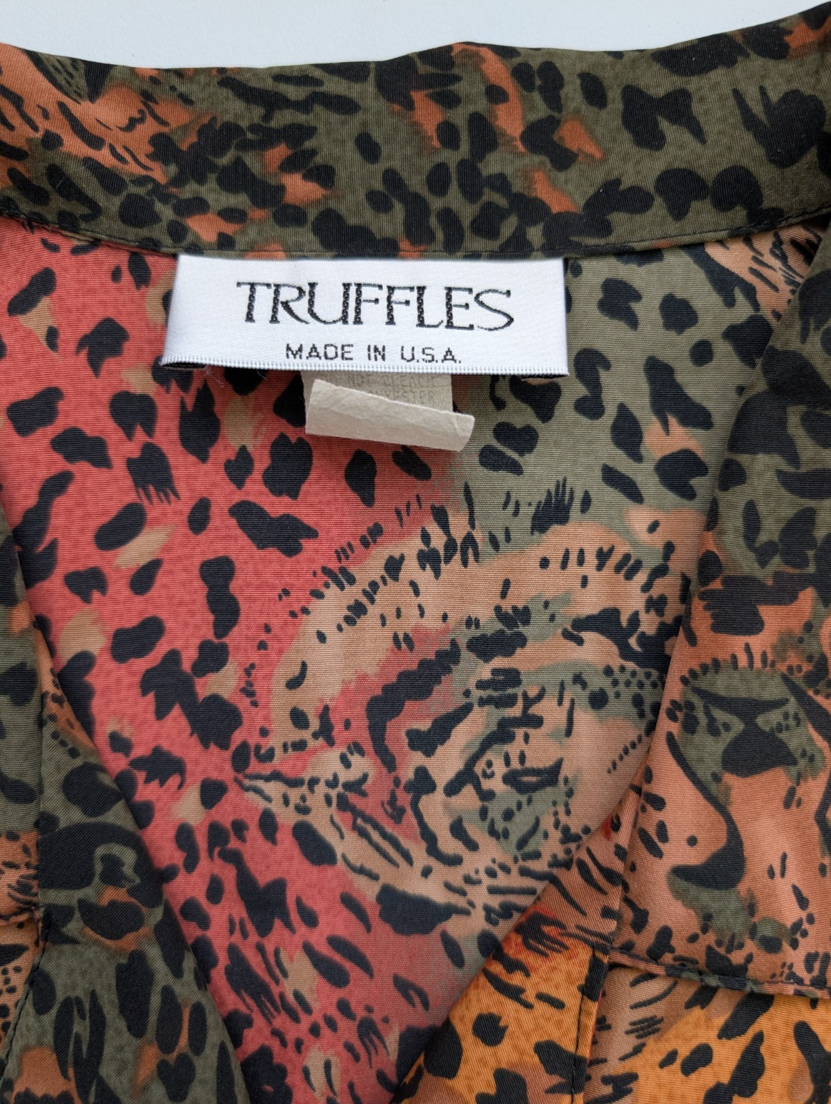 Vintage Truffles Animal Cheetah Print Button Up Blouse Shirt USA 90s Size M