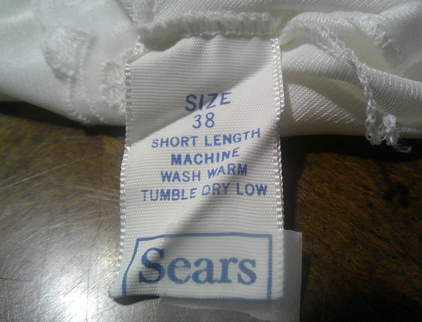 Sears The Doesn’t Slip Ivory Lace Trim Anti Cling Women 38 Reg Short Length