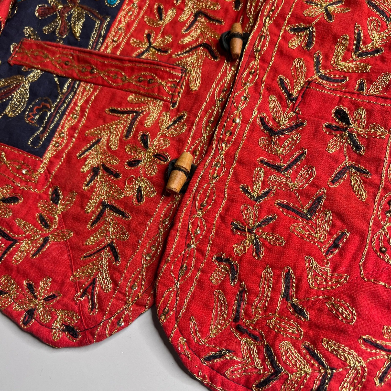 Vintage Classic India Embroidered Cotton Jacket Red Navy Elephant Boho Toggle OS