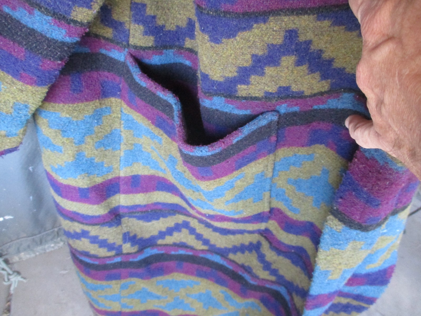 Vtg ABS, A.B.S. CALIFORNIA, Native Indian Blanket Wool Blend Robe Coat, USA made