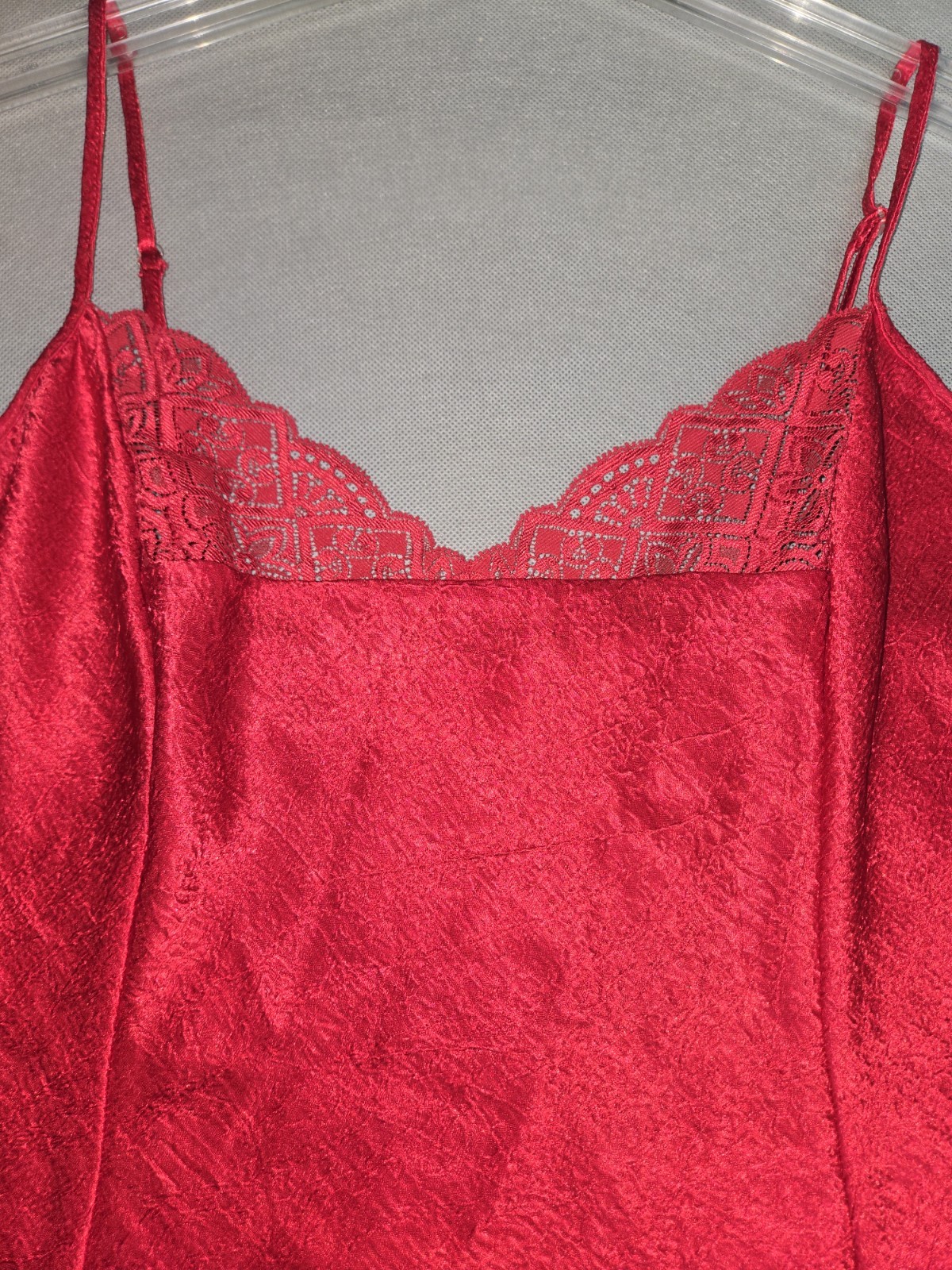 Victoria’s Secret Vintage Red Camisole Tank Top Lace Trim Size M Satin Cami