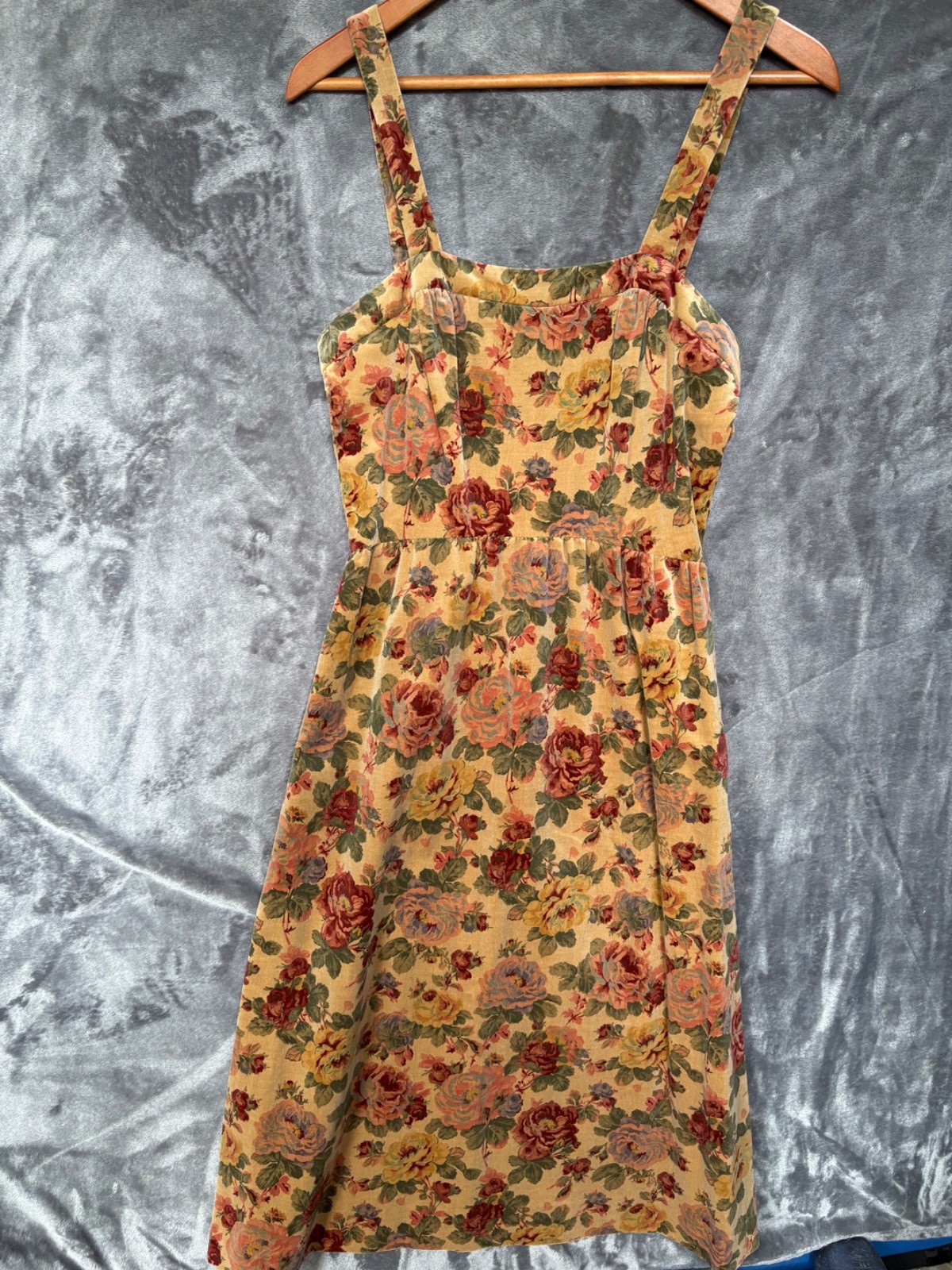 VTG Lang Original Small Country Romantic Dress Velvet Sleeveless Textured