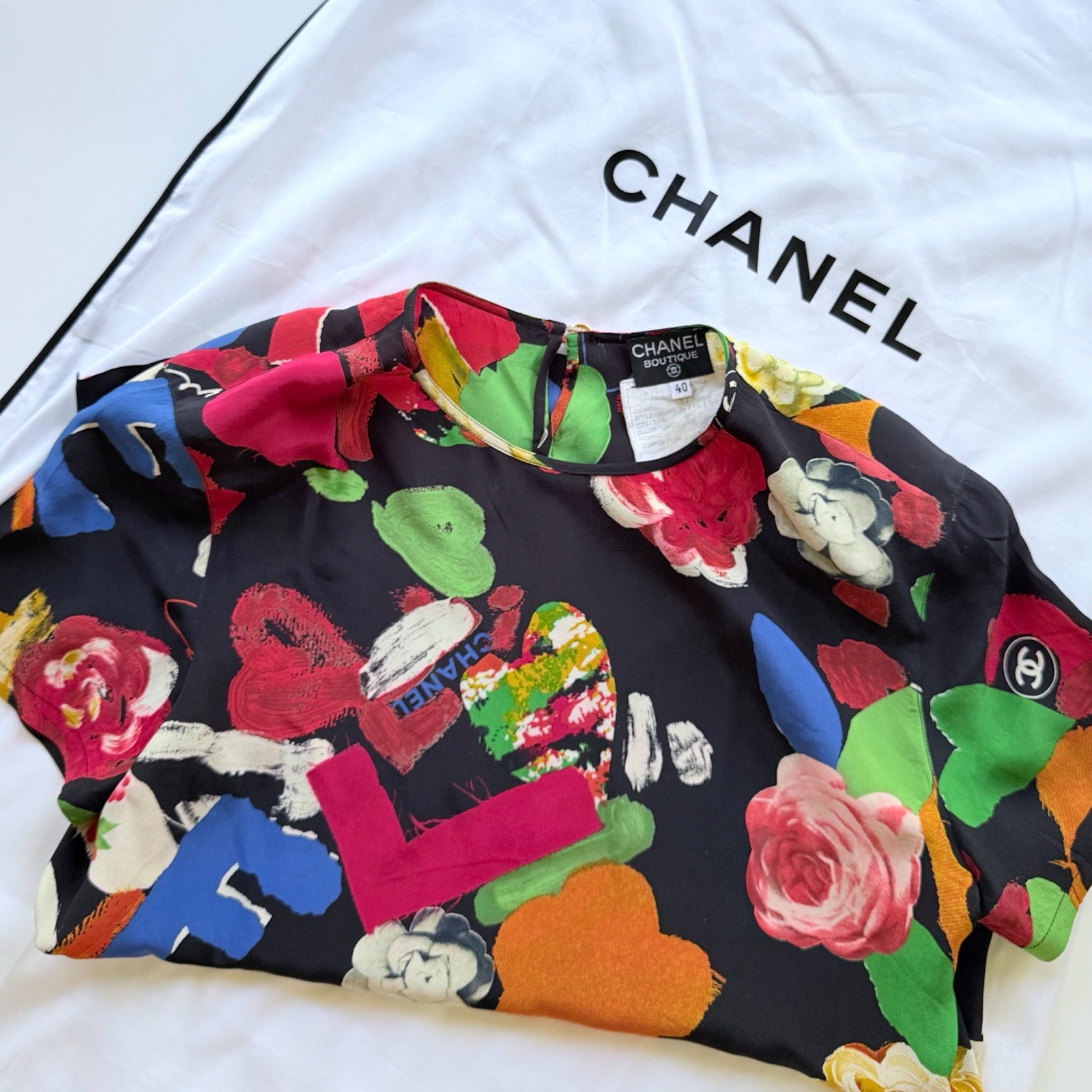 Chanel Vintage Iconic Spring 1992 Multicolor/ Black Silk T-Shirt Size 40 FR 8 US
