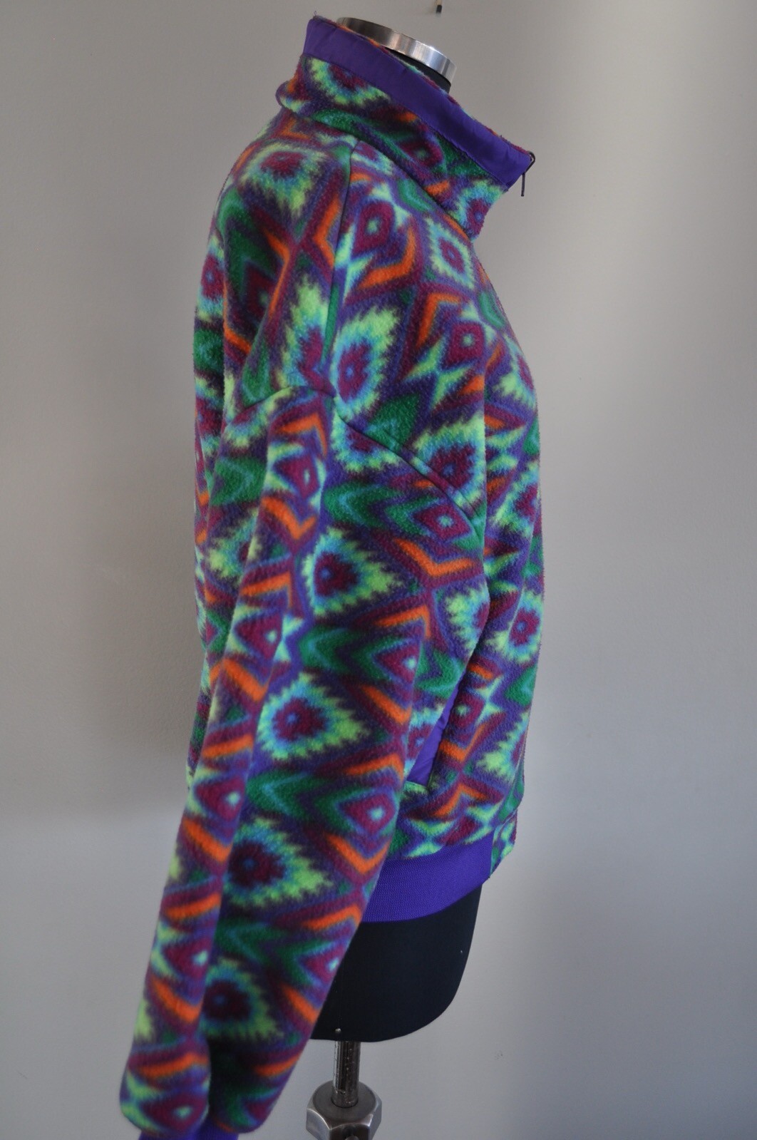 Vintage Izzi Sport Team 1980’s Ski Jacket with Fleece Size Small Retro