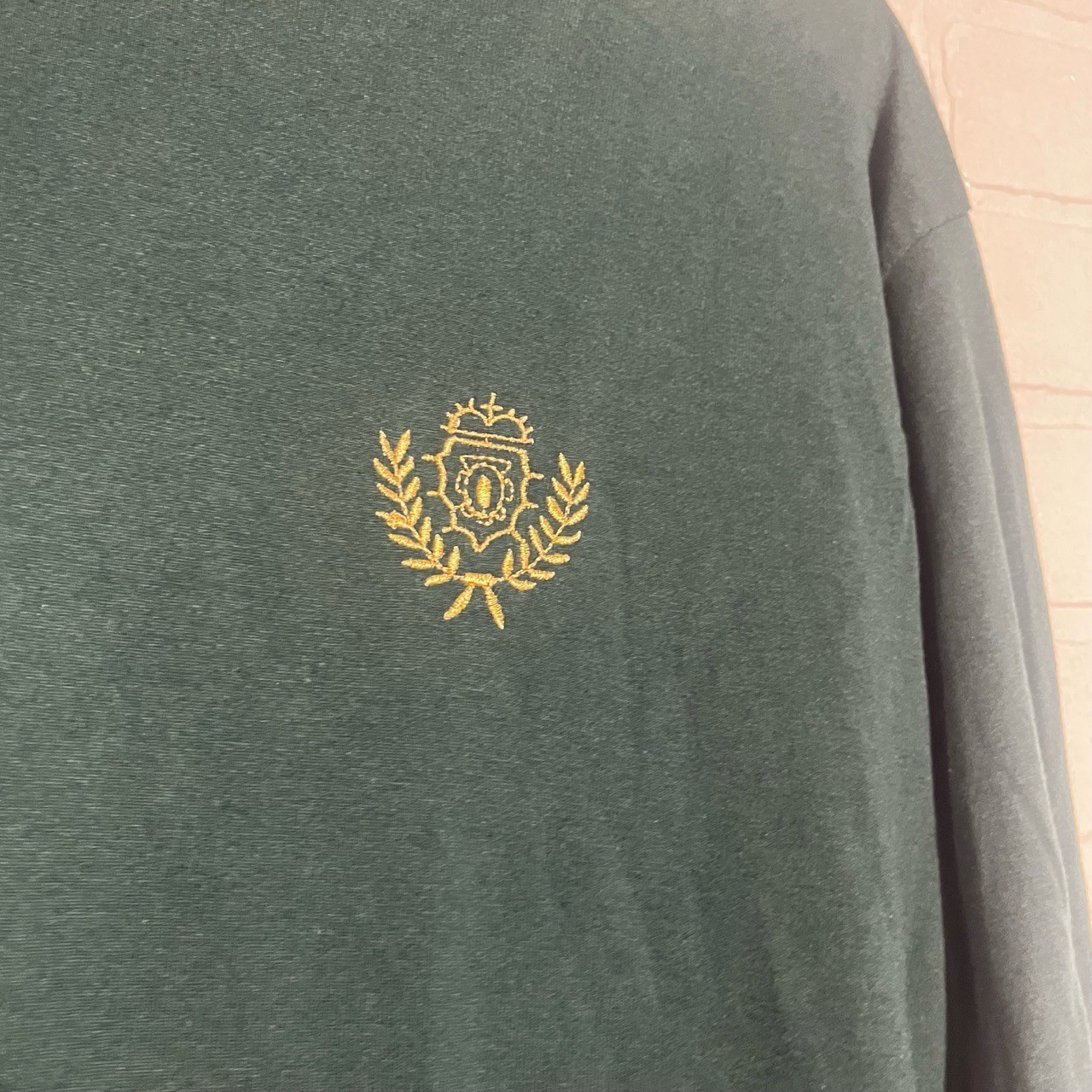 AVON STYLE Vintage Womens Sweater Medium Dark Green Vintage Mock Neck Crest Top