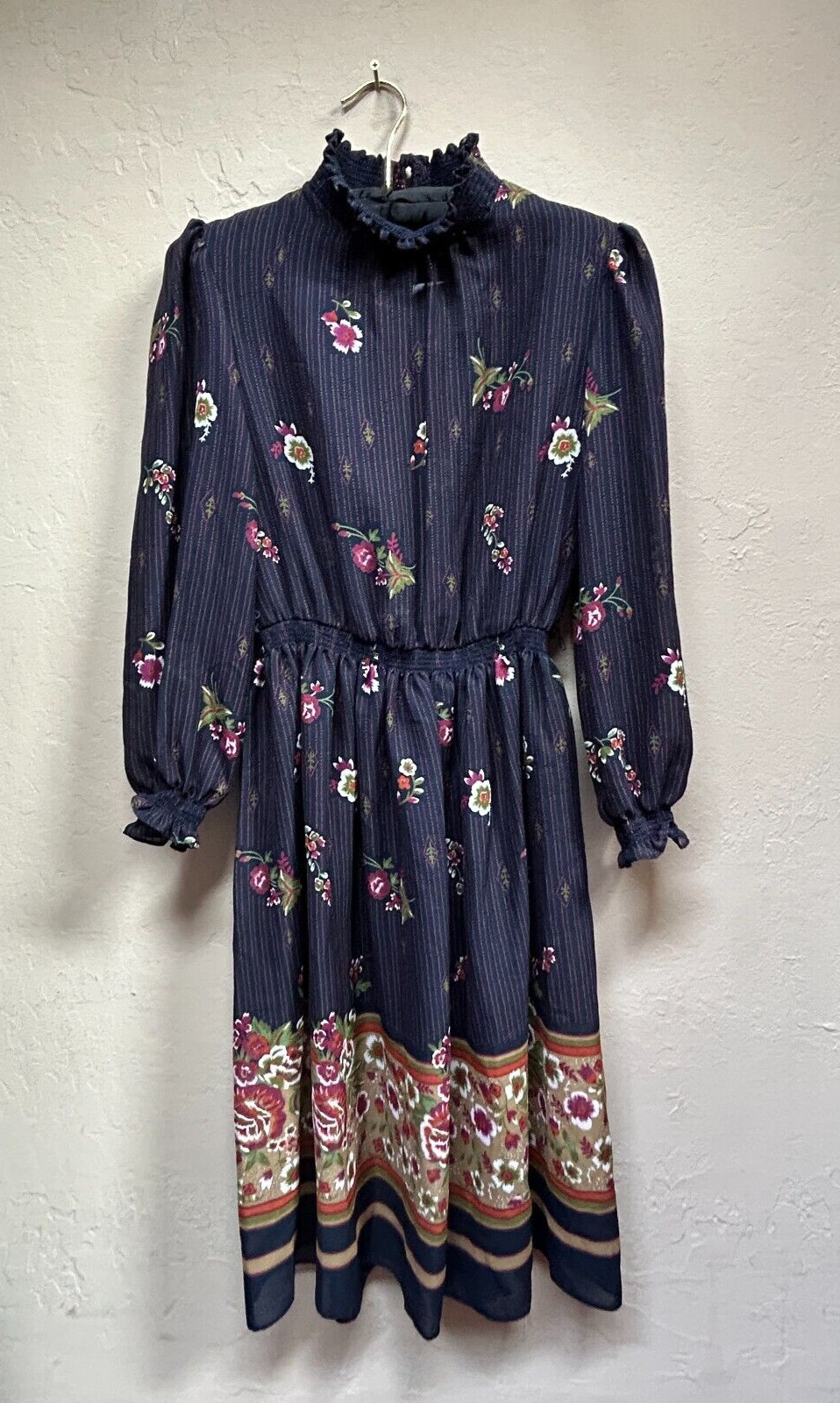 LF Petite Vintage Union Made Floral Print Mock Neck Ruffle Dress Size 6 Navy