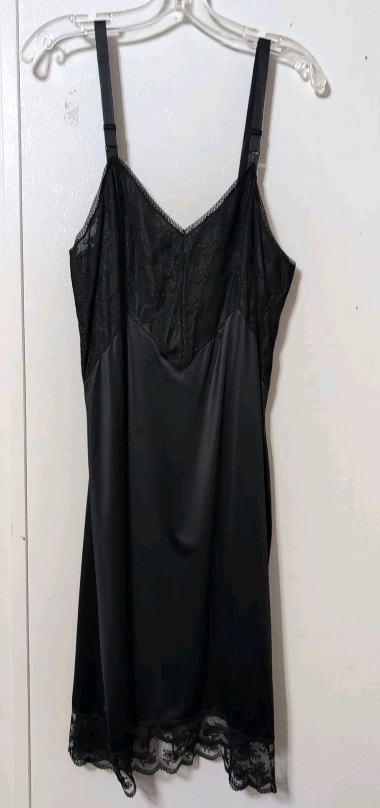 Vintage Black Full Slip Lace Size 20/42 Average