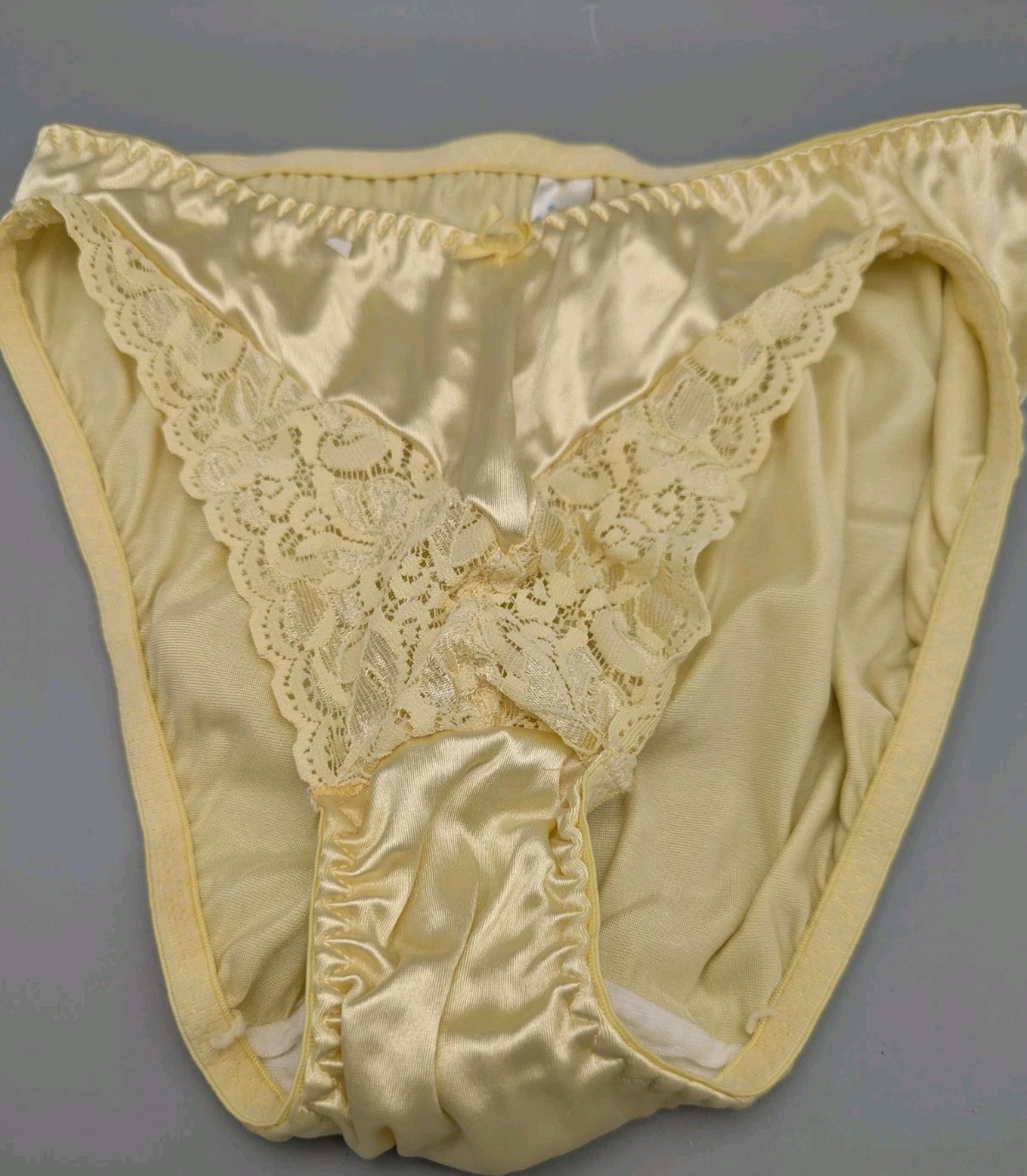 Vintage Maidenform Rendezvous Liquid Satin Lace Yellow Nylon Sissy Panty M