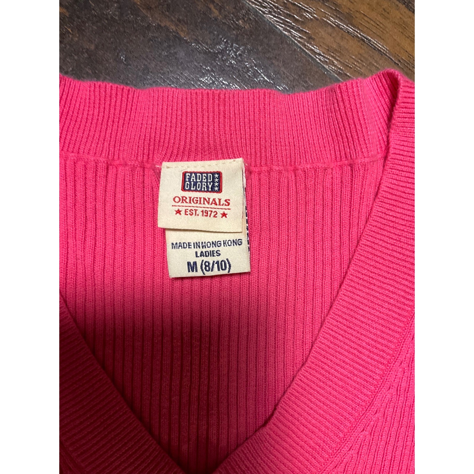 Vintage Faded Glory Originals Hot Pink Ribbed V-Neck Sweater Womens Medium 8/10
