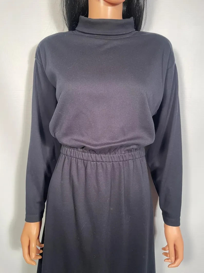 Vintage 1980s LL Bean Classic Simple Tshirt Material Black Dress Made In USA M