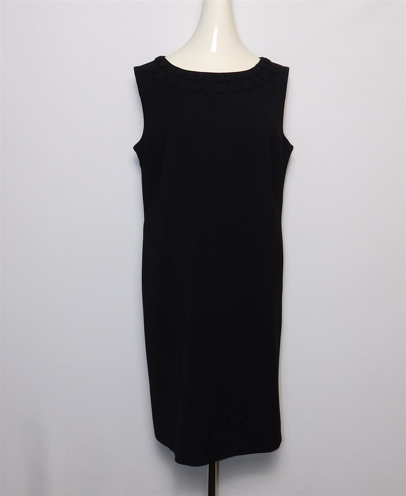 Women’s Dana Buchman Black Elegant Classic Shift Dress Sz 12