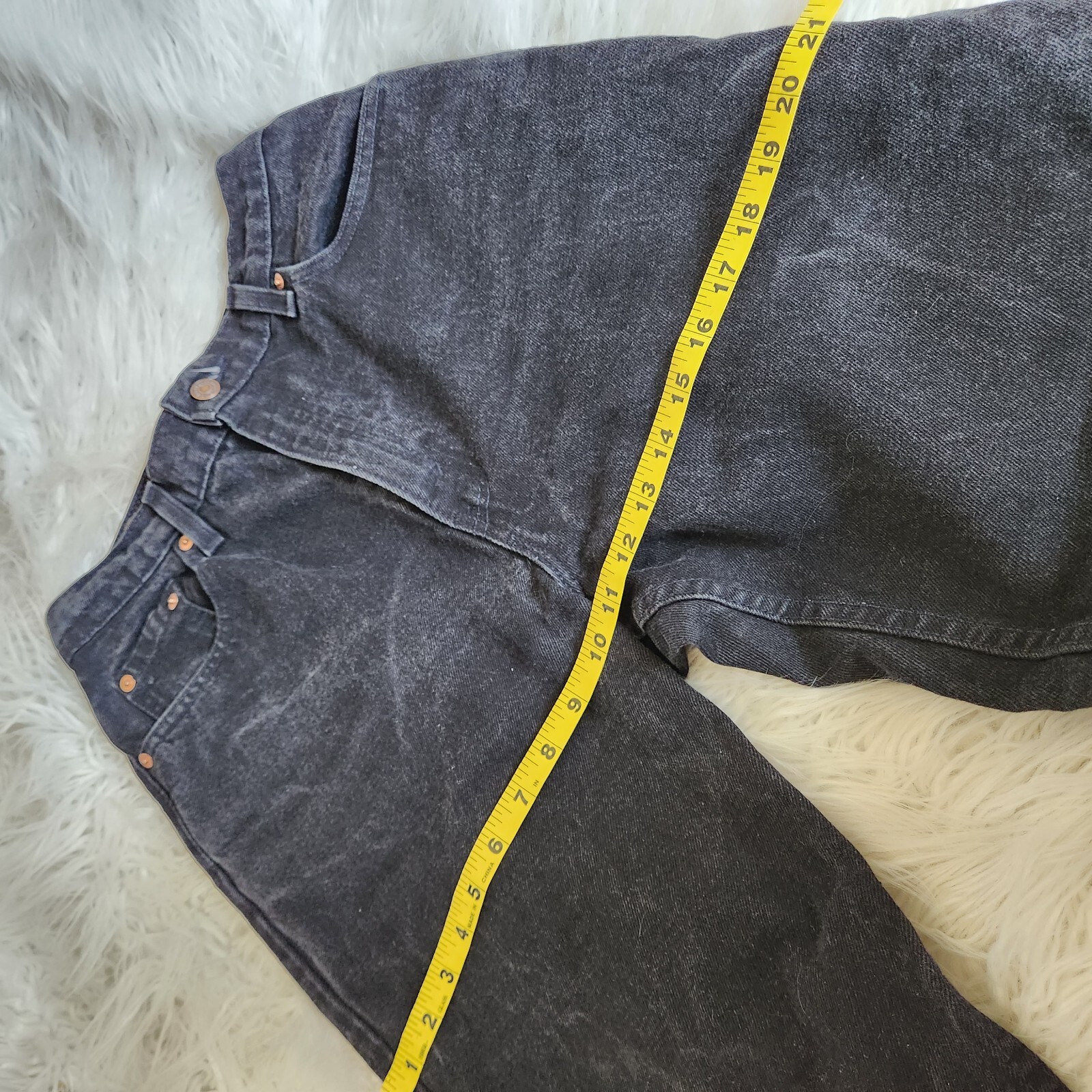 Vintage 90s Levi’s 551 Women Sz 10 27×30 Black Jeans Relaxed Fit Tapered Leg Zip