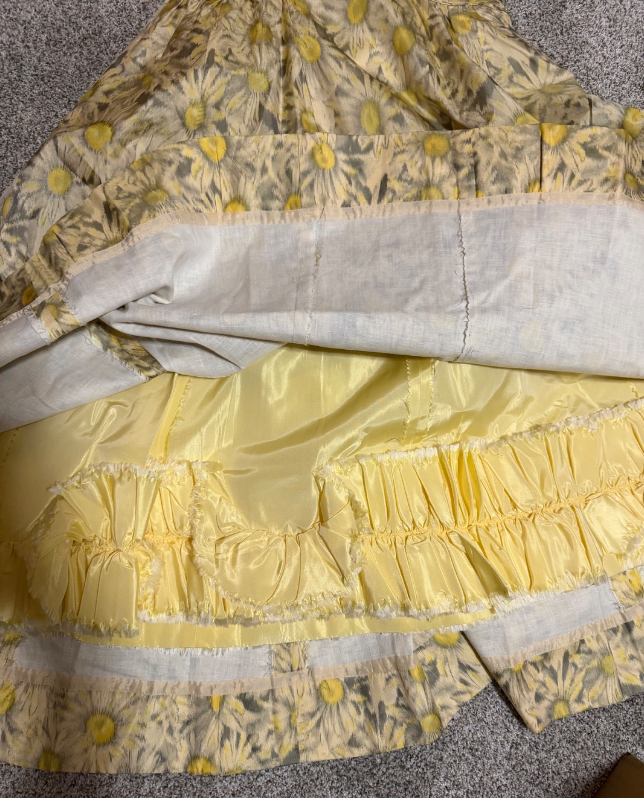 Vintage 1940s yellow custom made dress size 4