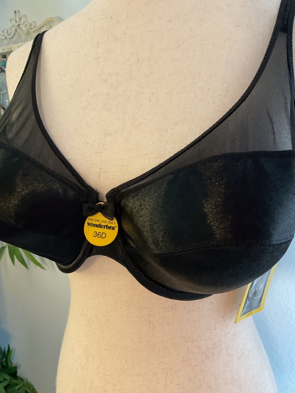 Vtg NWT 90’s 36D BRA Wonderbra Push-UpPadded Second SkinSatin Satin And Sheer
