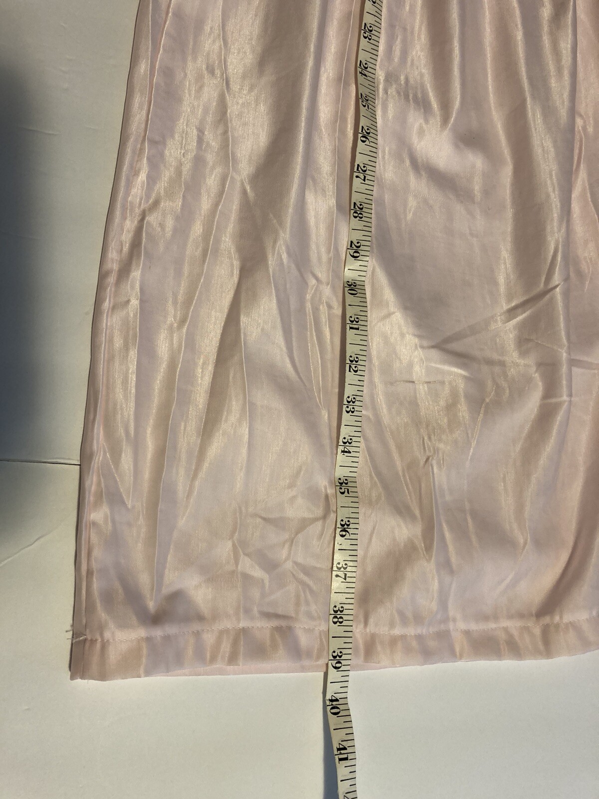 vtg cachet soft pink embroidered buttoned front shiny poly blend large nitegown