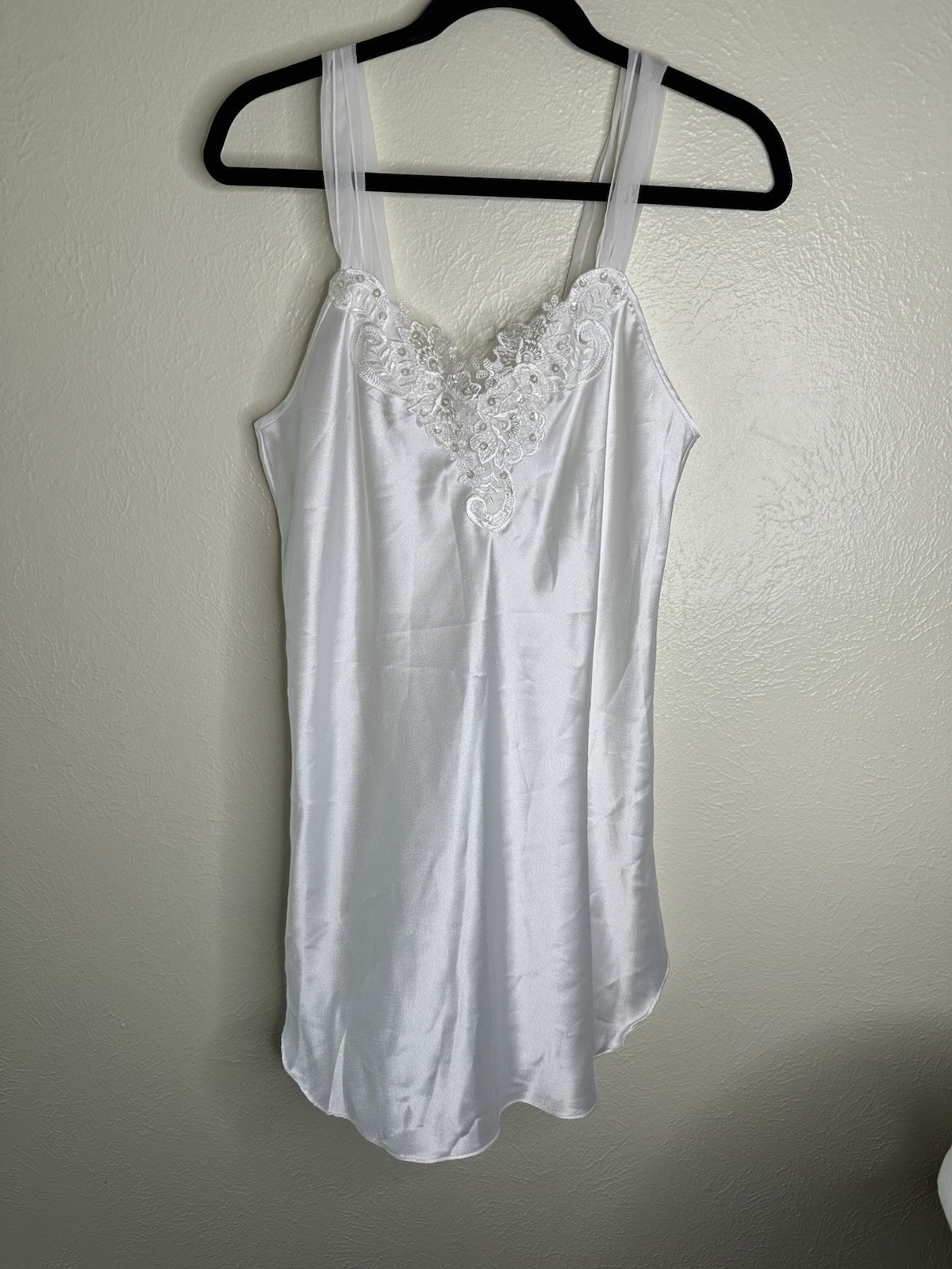 VTG 80’s INNER MOST White Chemise Gown Sz. M Lace Trim Imported Fabric USA