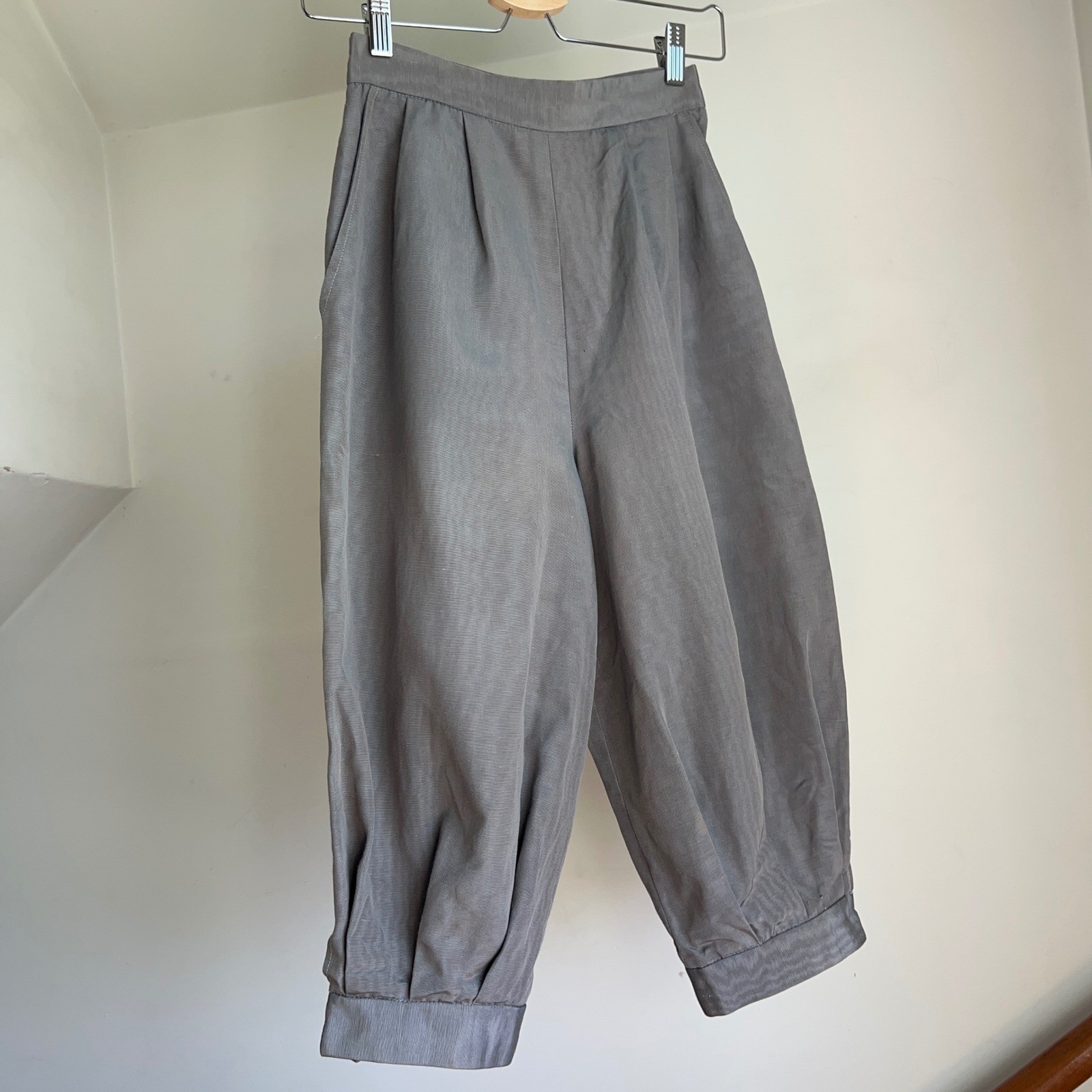 Vintage Cropped Balloon Leg Capri Pants Grey Victorian Peddle Pushers Regency