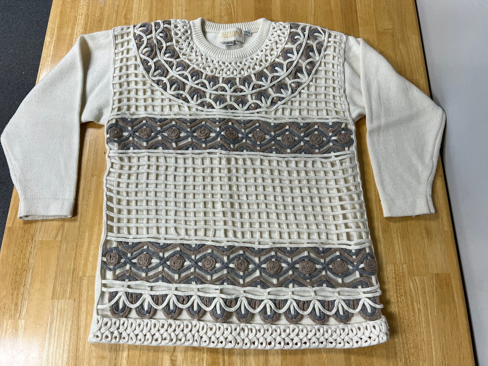 BELLDINI Vtg 80s Wool & Acrylic Pullover Size Large Hong Kong Shoulder Pads Read