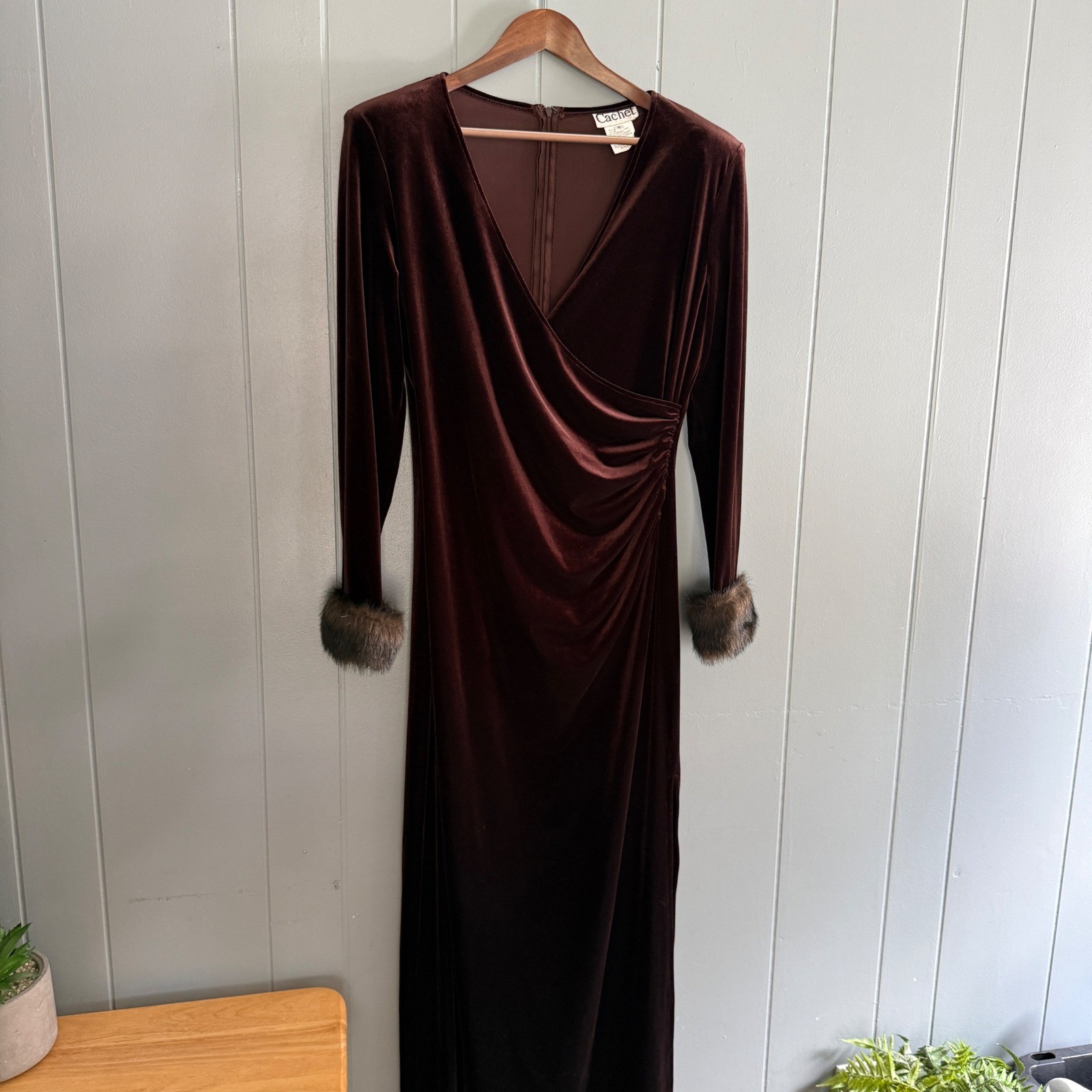 Cachet Vintage Brown Velvet Faux Fur Trim Wrap Maxi Dress Sz 14/16 Old Hollywood