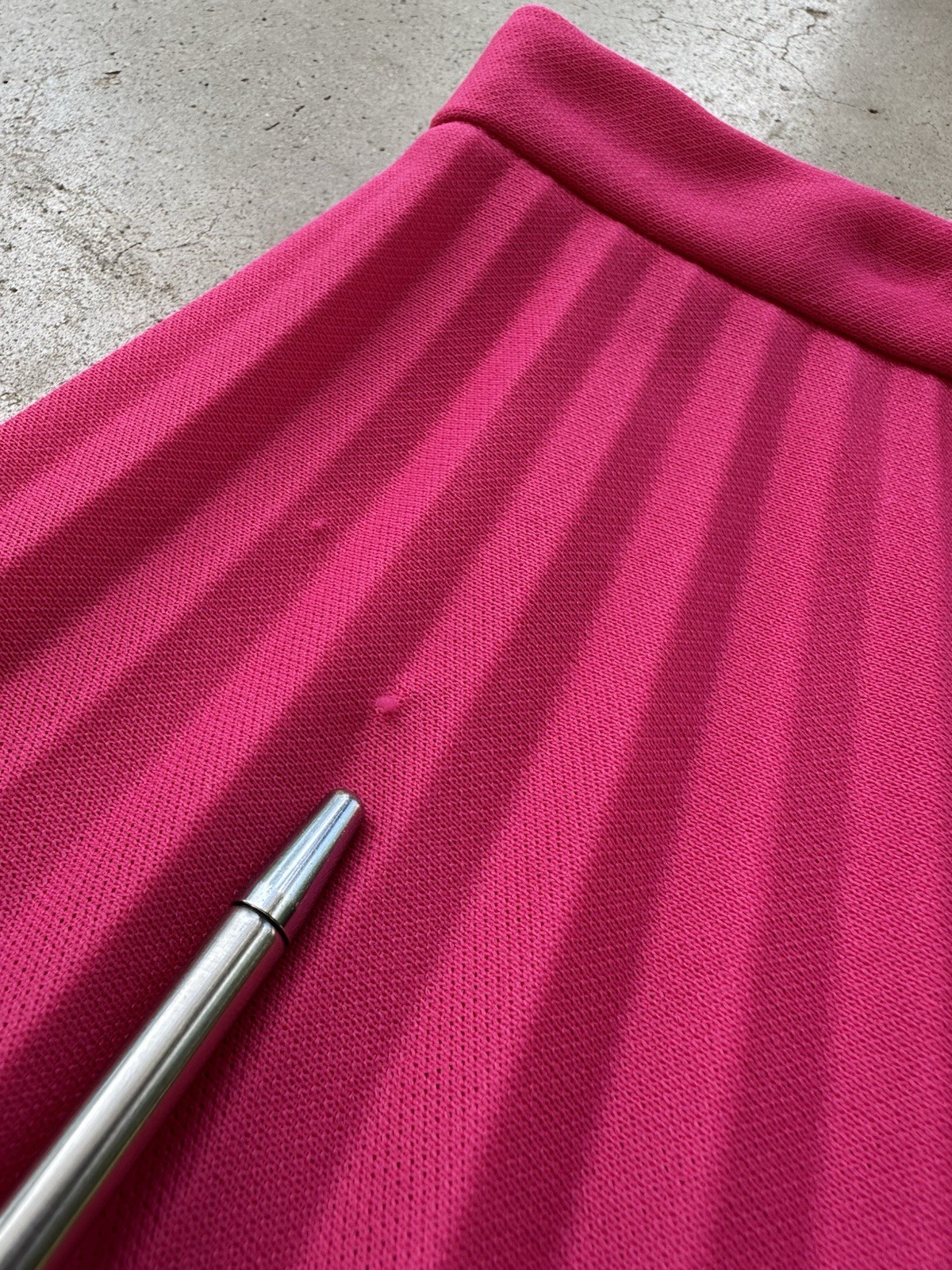 1970s Hot Pink Neon Knife Pleated Maxi Skirt Miss Shaheen Hawaii Resort S 6 VTG