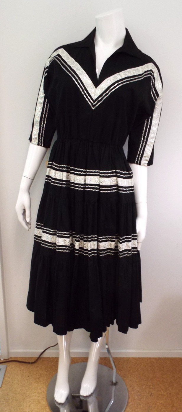 Vintage 1950s Peggy Lee Arizona Black Patio Full Circle Dress NOS Tags Silver 12