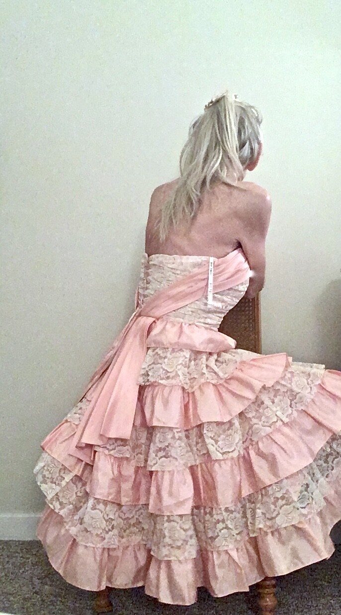 Betsey Johnson Evening Size 6 Vintage Silk Corset Laced Dress Ruffles Tulle Pink
