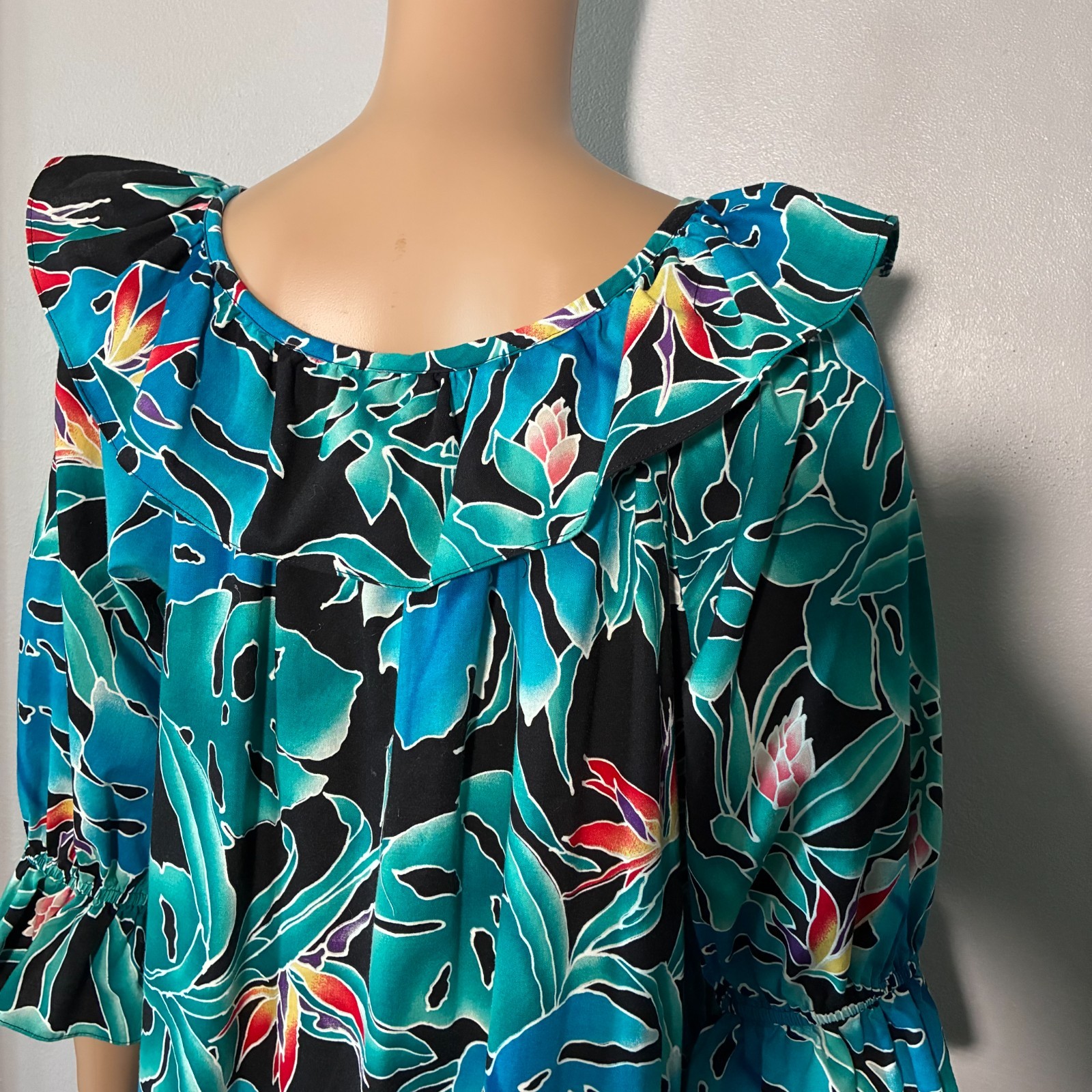 Vintage Hilo Hattie Maxi Full Length Dress M 100% Cotton Hawaiian Ruffle Flowy